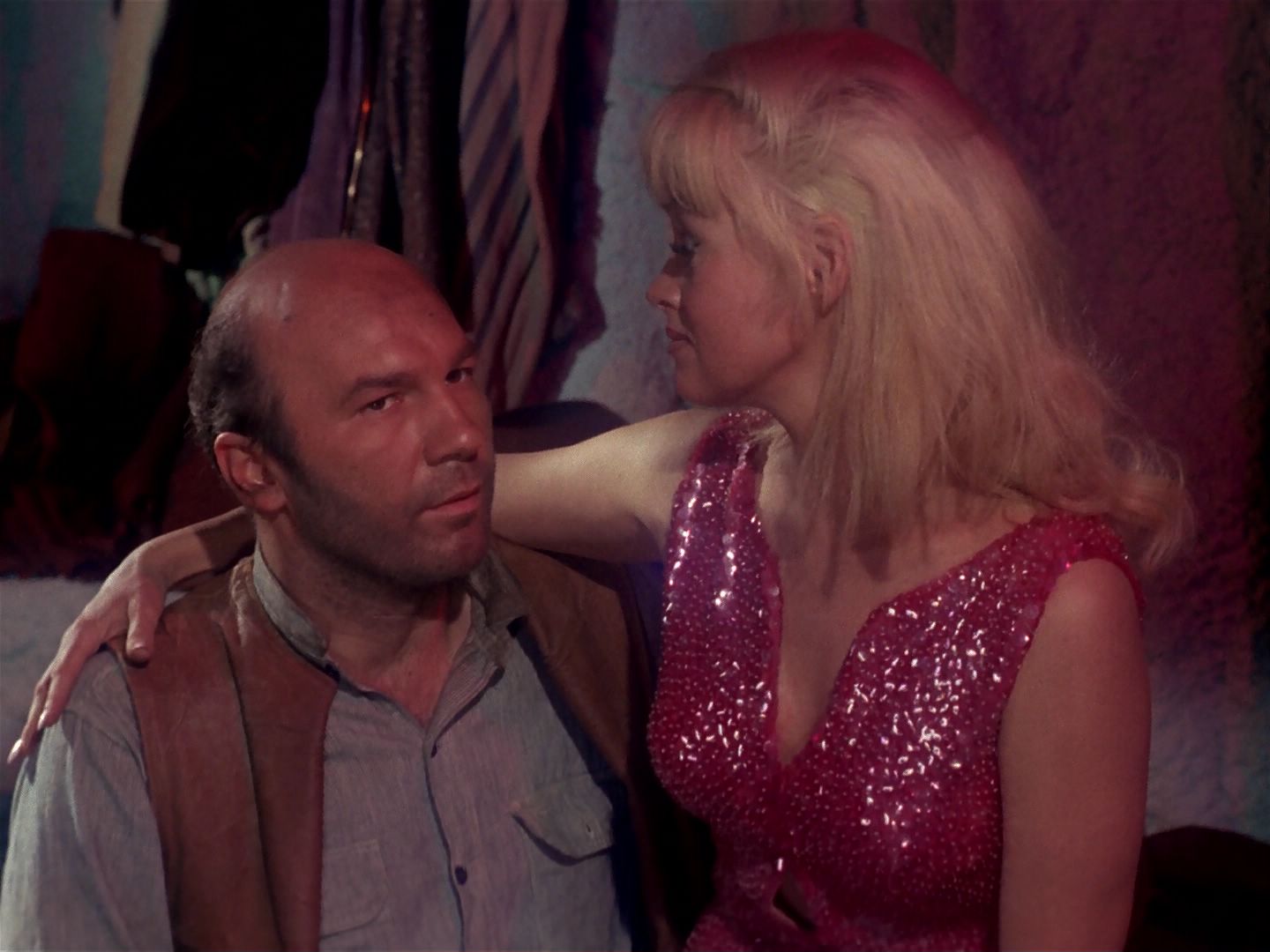 ariane179254_StarTrek_1x06_MuddsWomen_3415.jpg