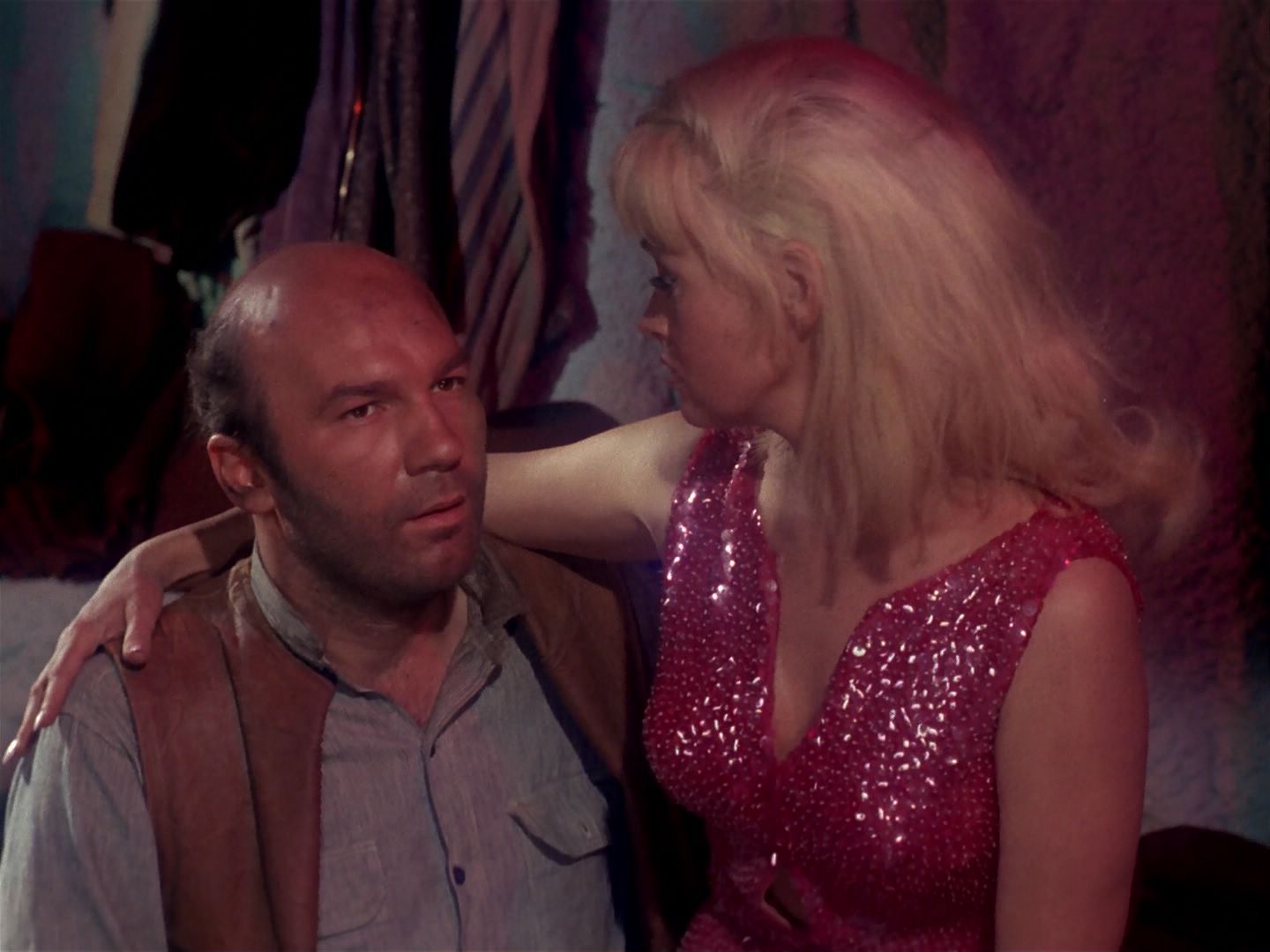 ariane179254_StarTrek_1x06_MuddsWomen_3429.jpg