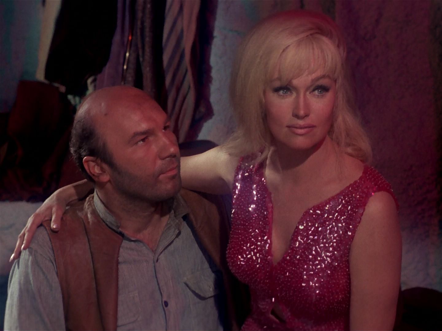 ariane179254_StarTrek_1x06_MuddsWomen_3442.jpg