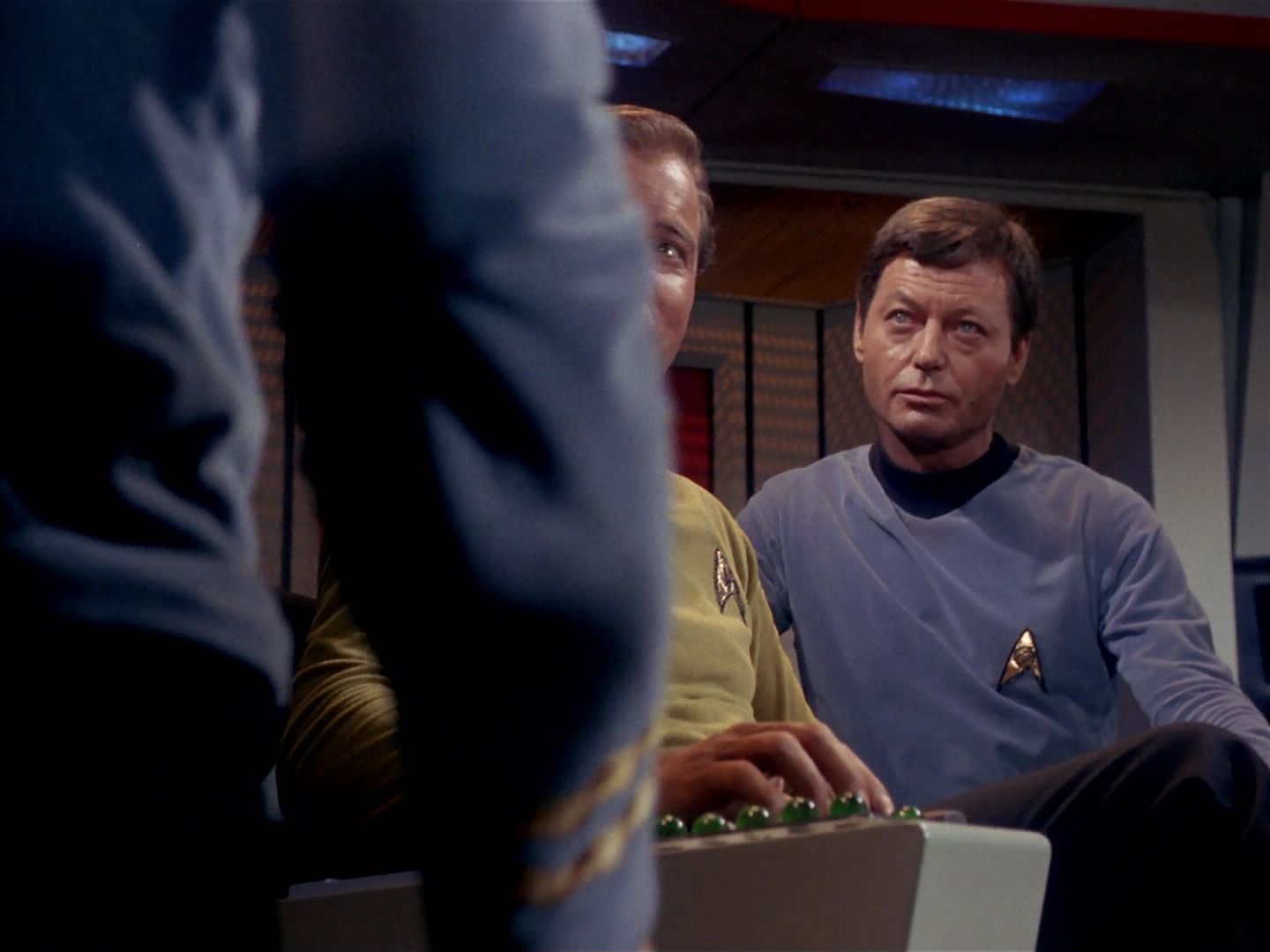 ariane179254_StarTrek_1x06_MuddsWomen_3508.jpg