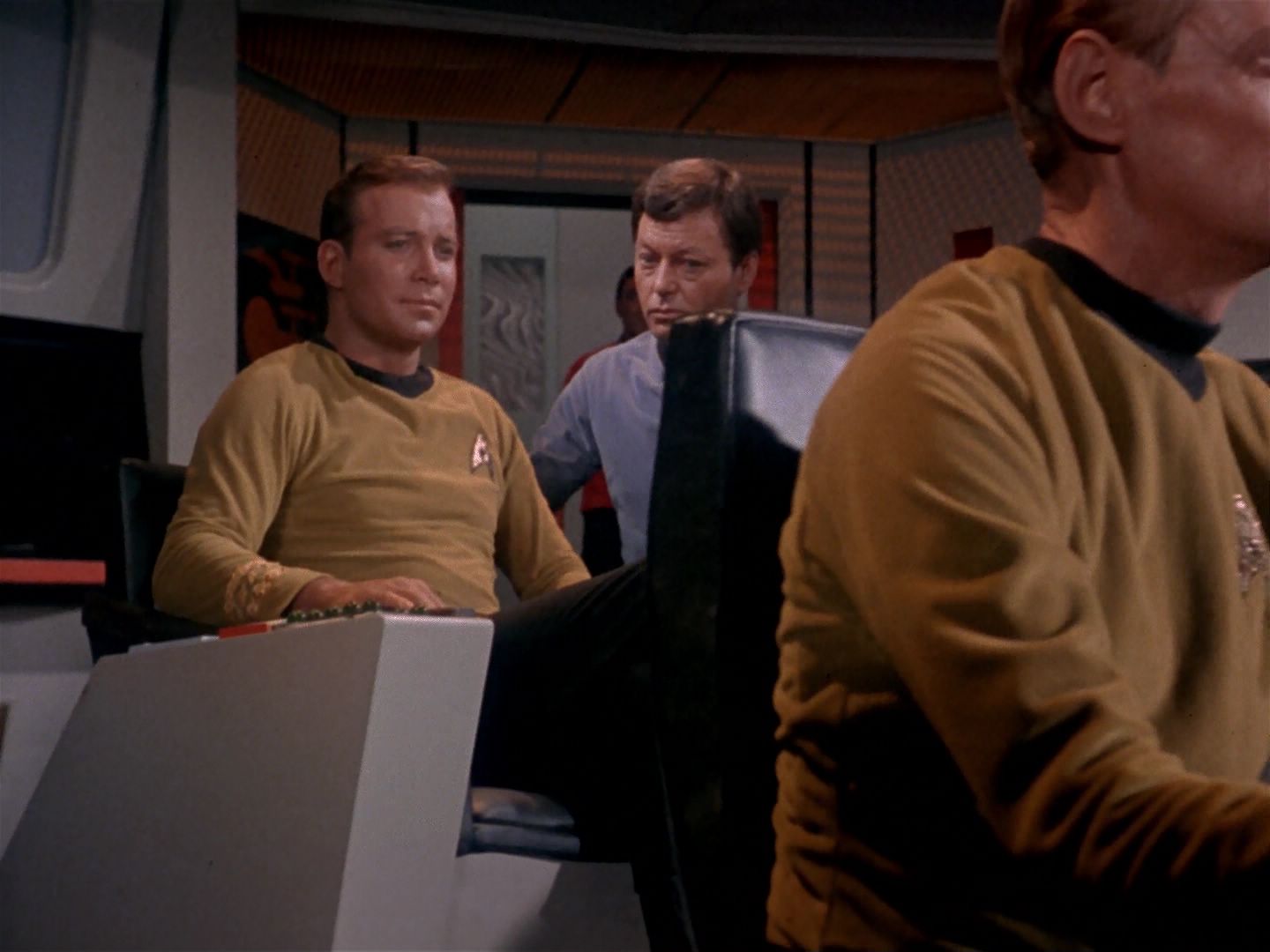 ariane179254_StarTrek_1x06_MuddsWomen_3537.jpg