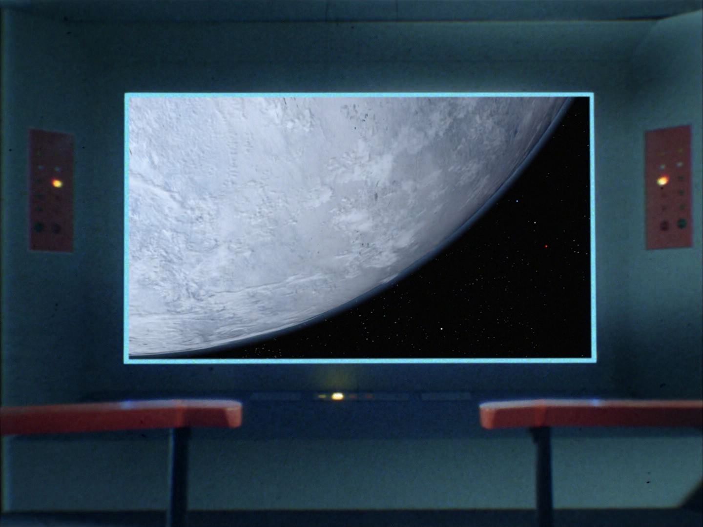 ariane179254_StarTrek_1x07_WhatAreLittleGirlsMadeOf-NewEffects_0202.jpg