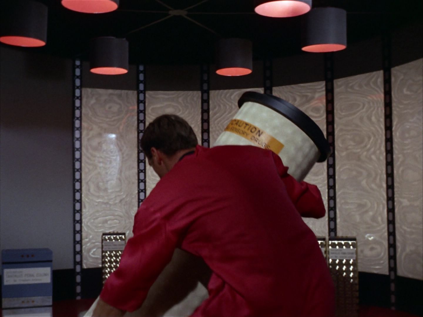 ariane179254_StarTrek_1x09_DaggerOfTheMind_0022.jpg