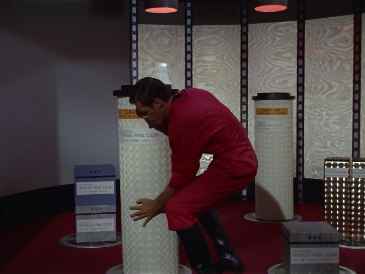 ariane179254_StarTrek_1x09_DaggerOfTheMind_0026.jpg
