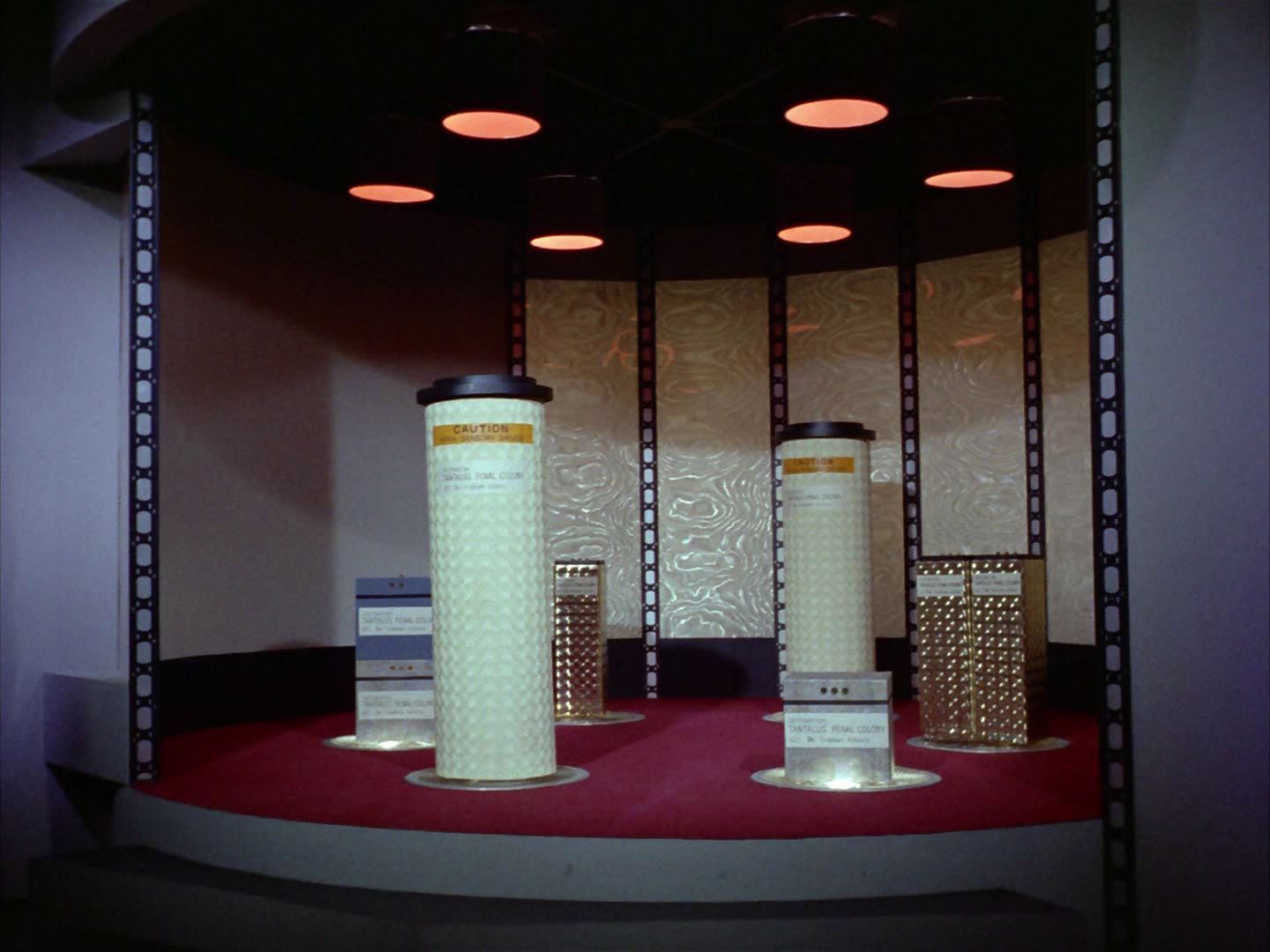 ariane179254_StarTrek_1x09_DaggerOfTheMind_0042.jpg