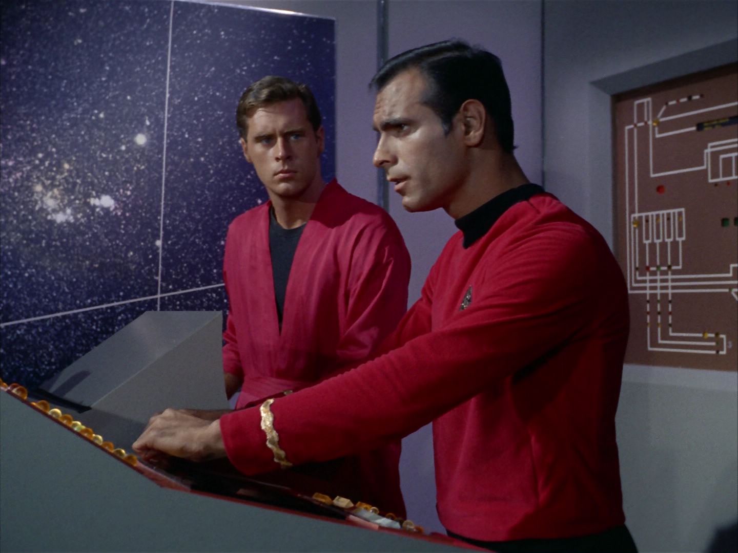ariane179254_StarTrek_1x09_DaggerOfTheMind_0043.jpg