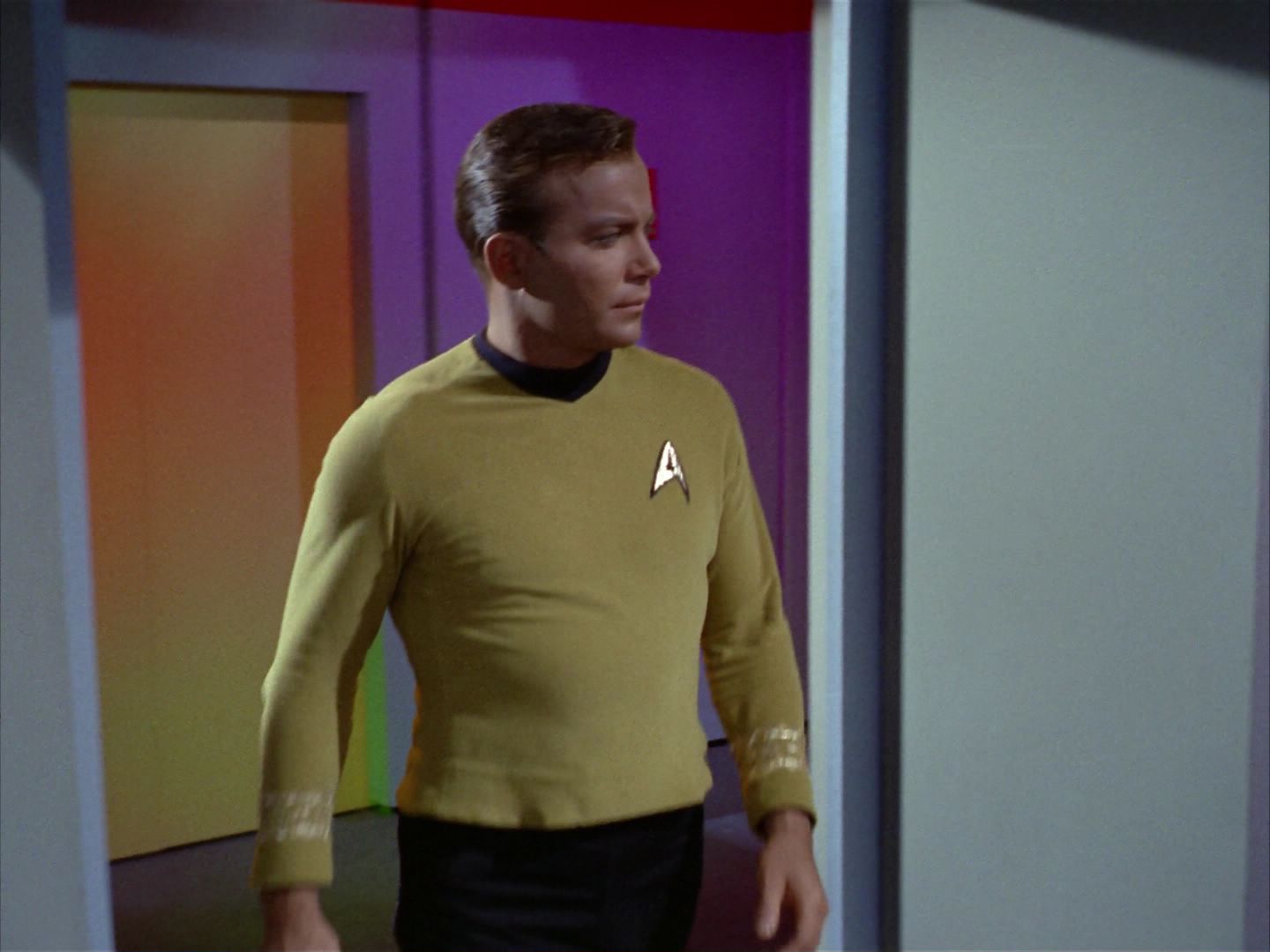 ariane179254_StarTrek_1x09_DaggerOfTheMind_0049.jpg