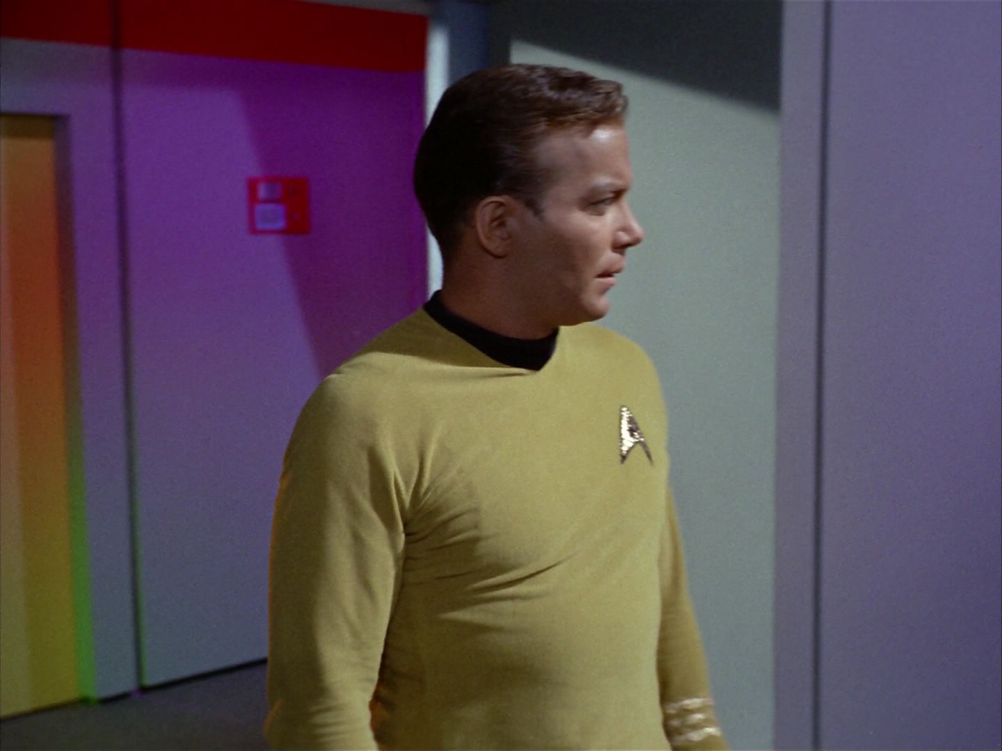 ariane179254_StarTrek_1x09_DaggerOfTheMind_0050.jpg
