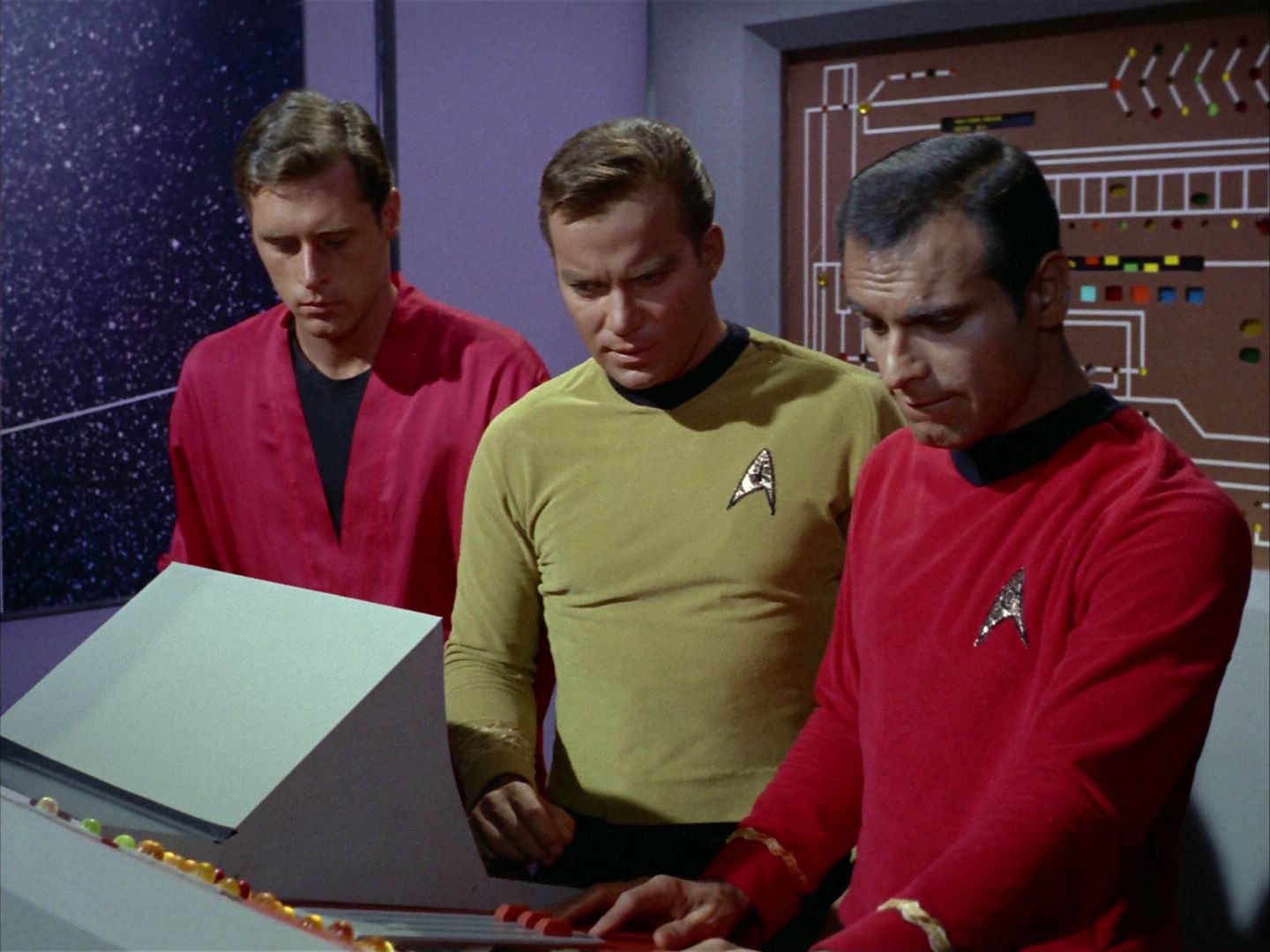 ariane179254_StarTrek_1x09_DaggerOfTheMind_0082.jpg