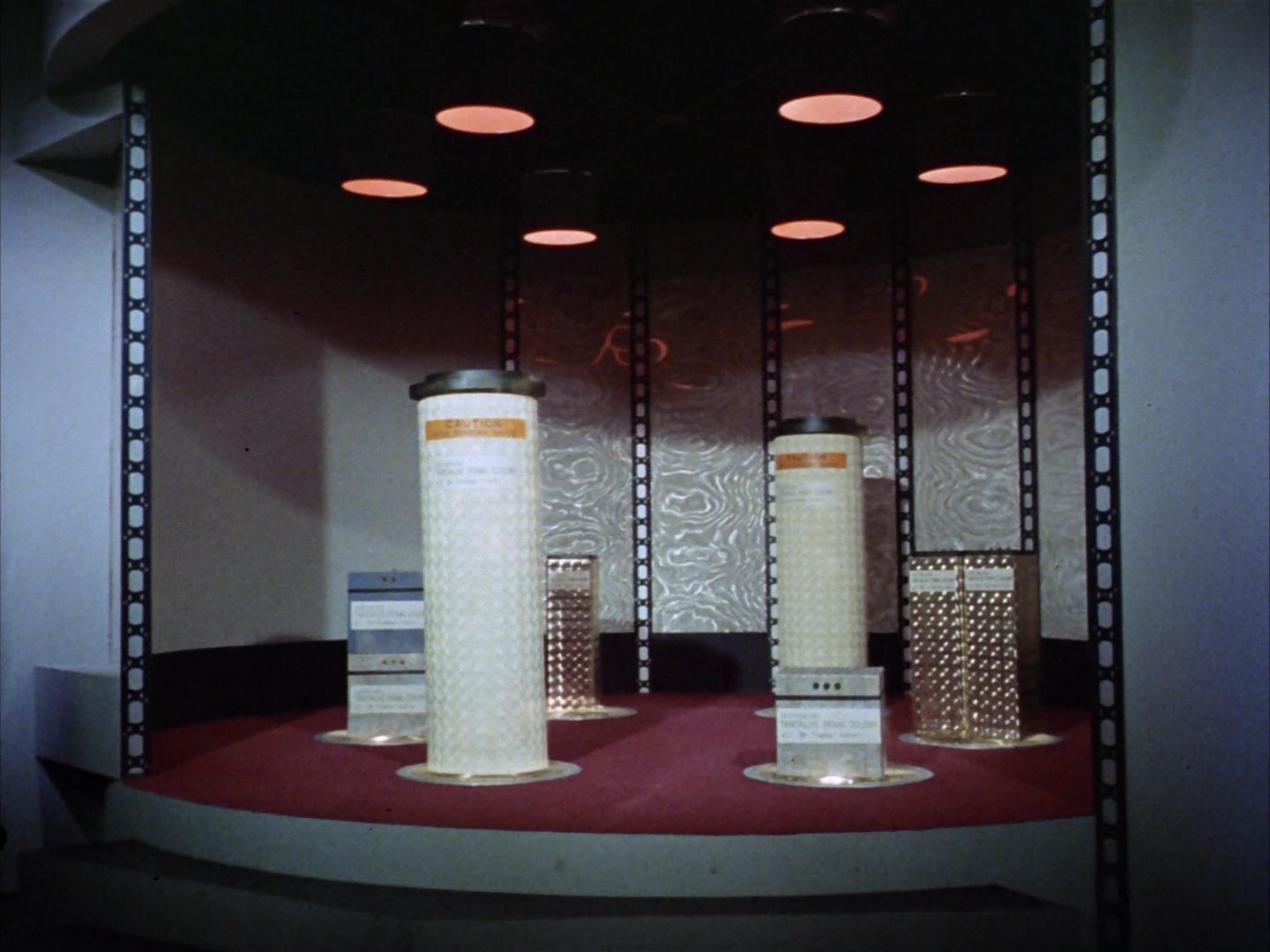 ariane179254_StarTrek_1x09_DaggerOfTheMind_0088.jpg
