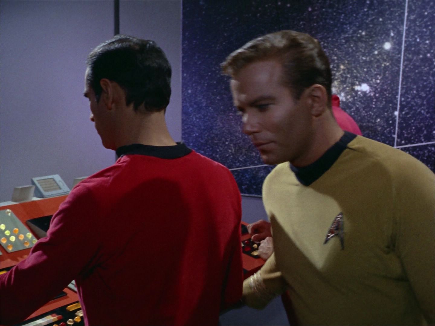 ariane179254_StarTrek_1x09_DaggerOfTheMind_0115.jpg