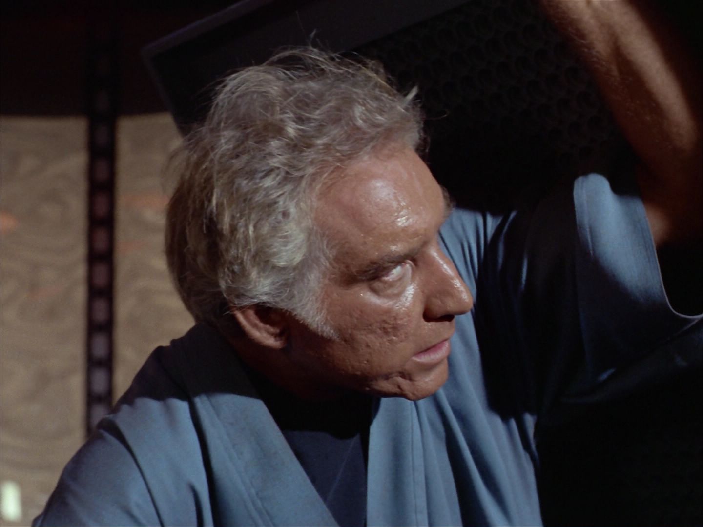 ariane179254_StarTrek_1x09_DaggerOfTheMind_0156.jpg