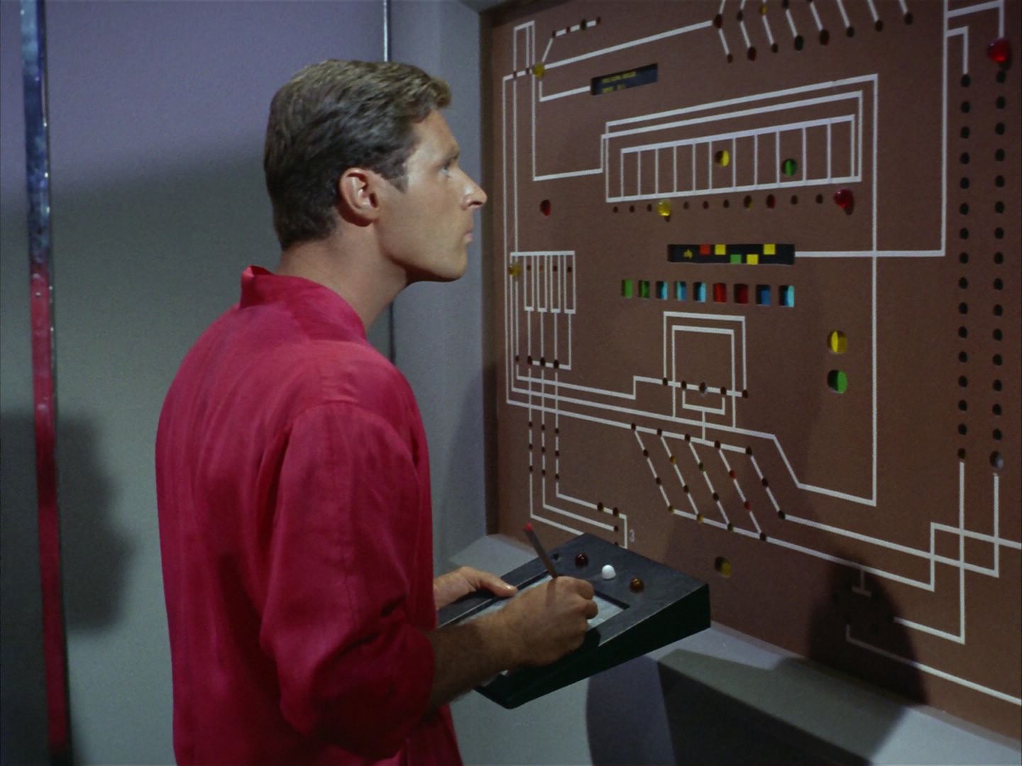 ariane179254_StarTrek_1x09_DaggerOfTheMind_0164.jpg