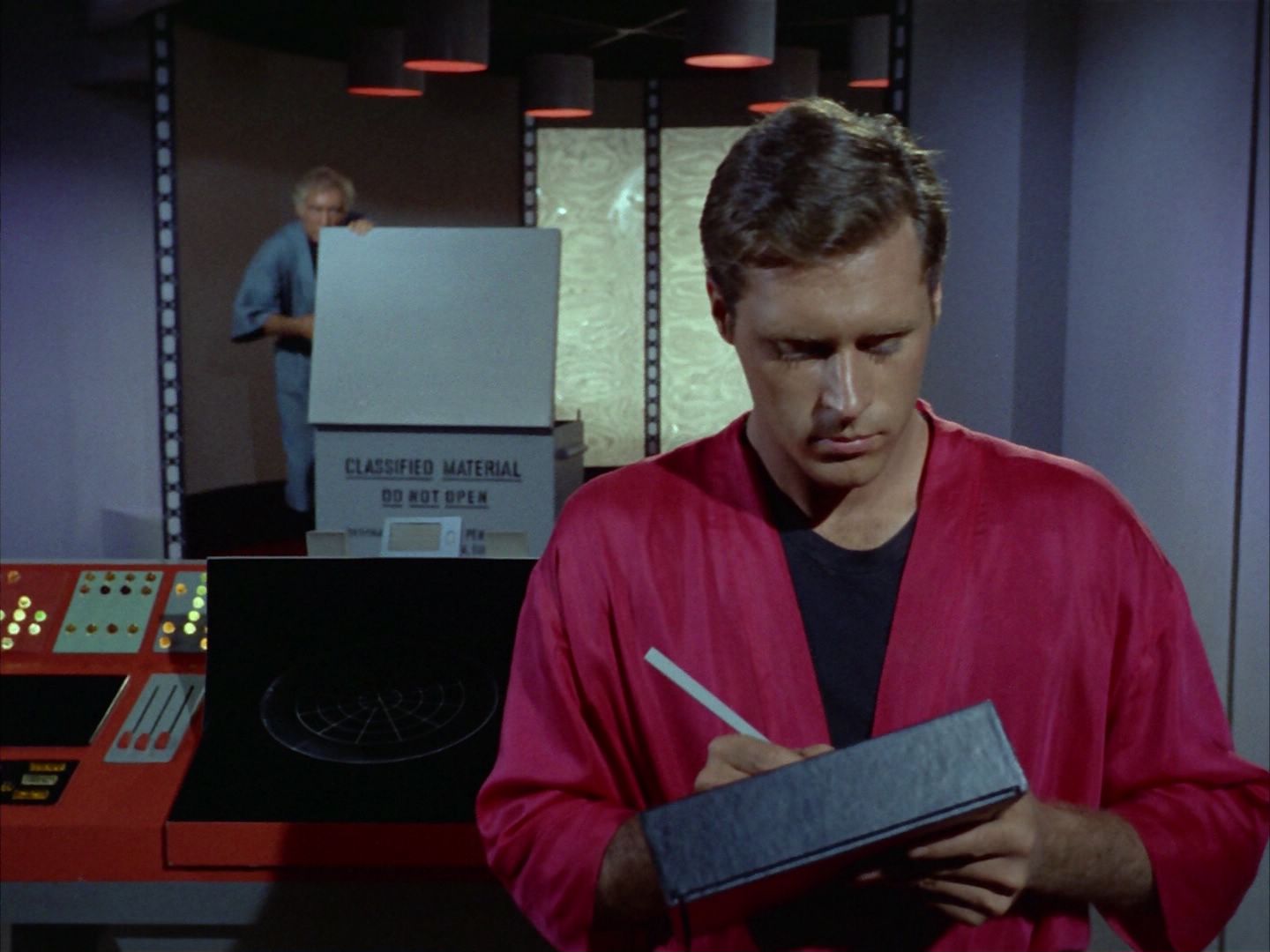 ariane179254_StarTrek_1x09_DaggerOfTheMind_0168.jpg