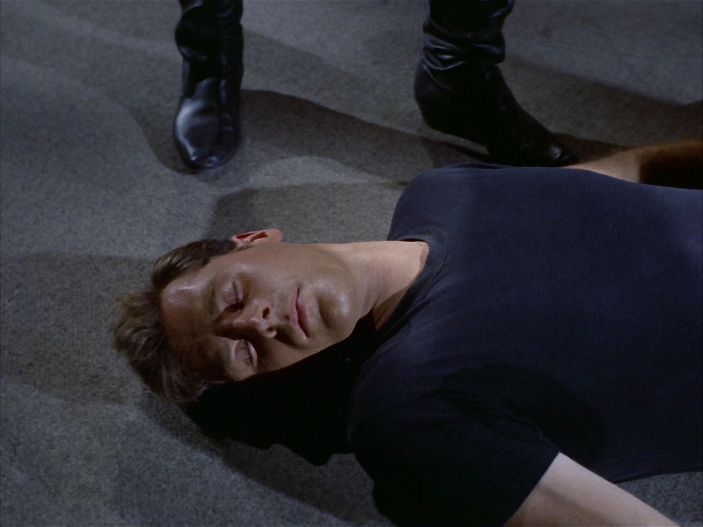 ariane179254_StarTrek_1x09_DaggerOfTheMind_0317.jpg