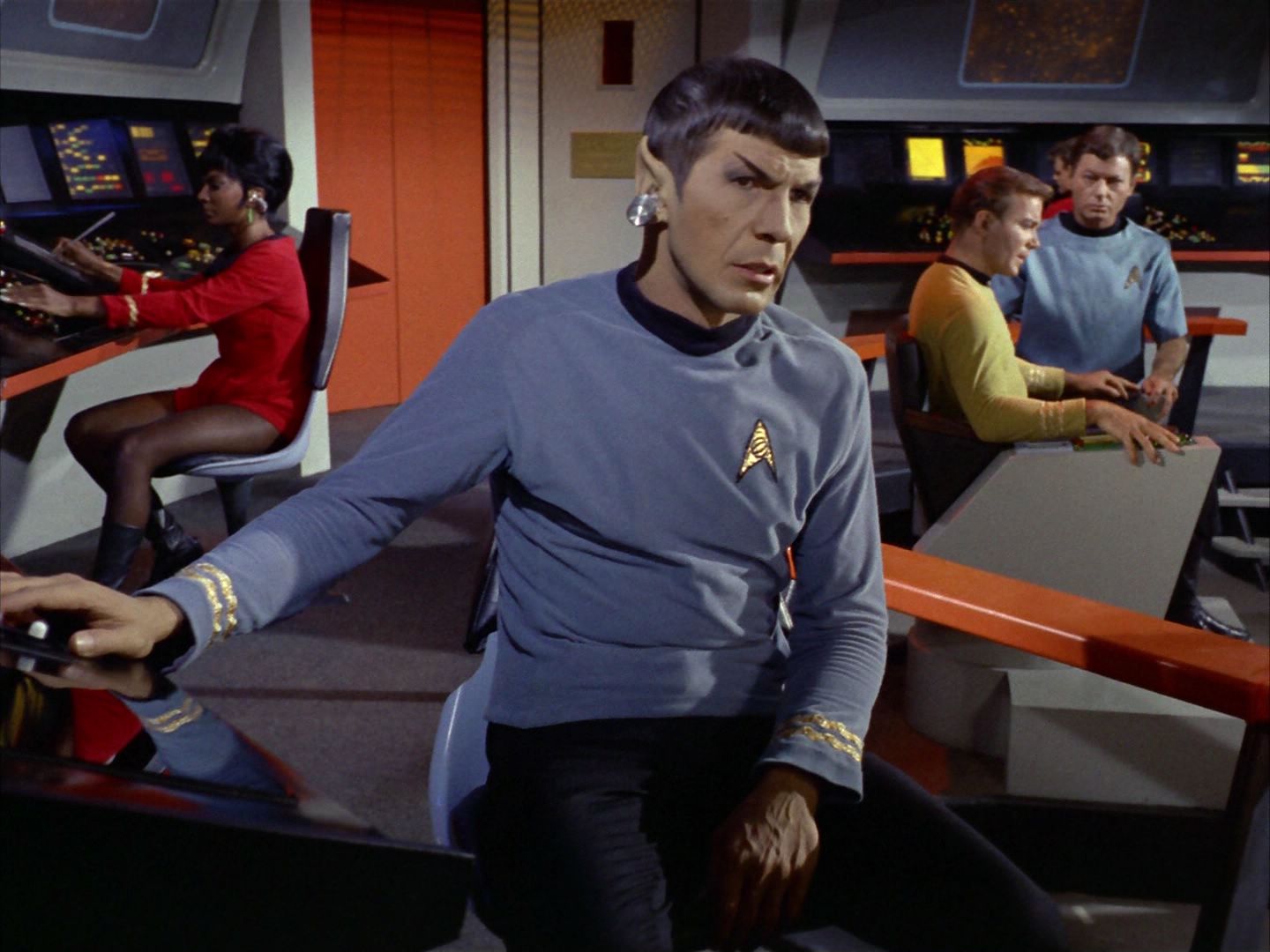 ariane179254_StarTrek_1x09_DaggerOfTheMind_0417.jpg
