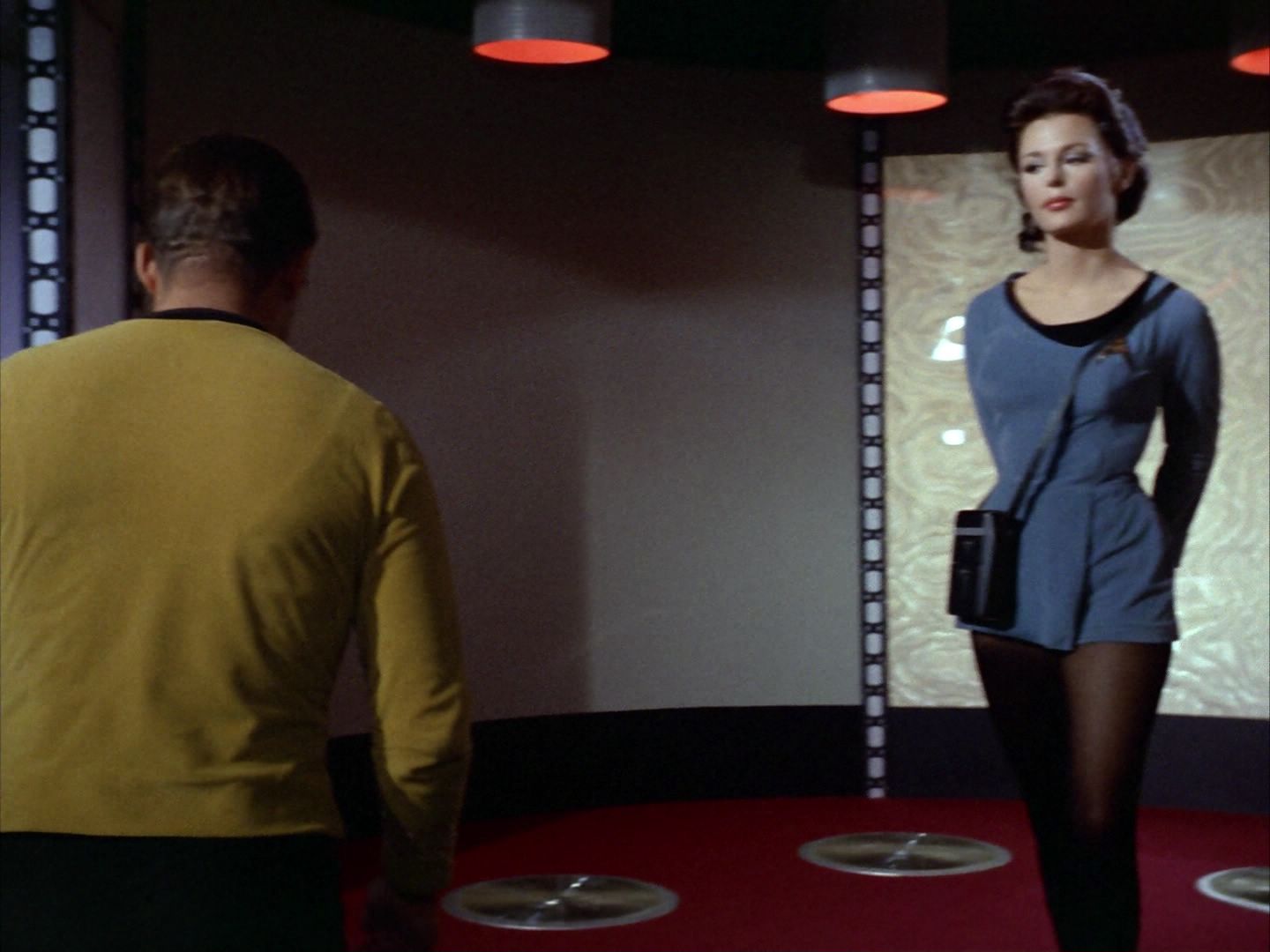 ariane179254_StarTrek_1x09_DaggerOfTheMind_1245.jpg