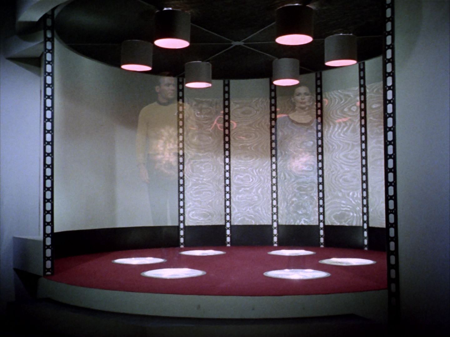 ariane179254_StarTrek_1x09_DaggerOfTheMind_1298.jpg