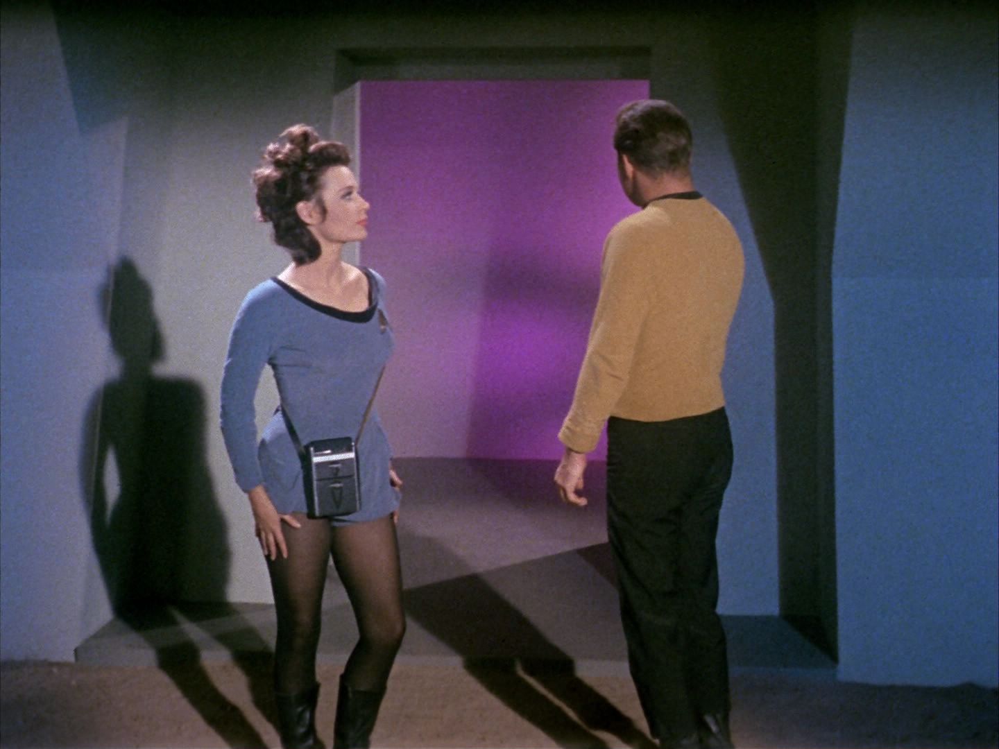 ariane179254_StarTrek_1x09_DaggerOfTheMind_1316.jpg