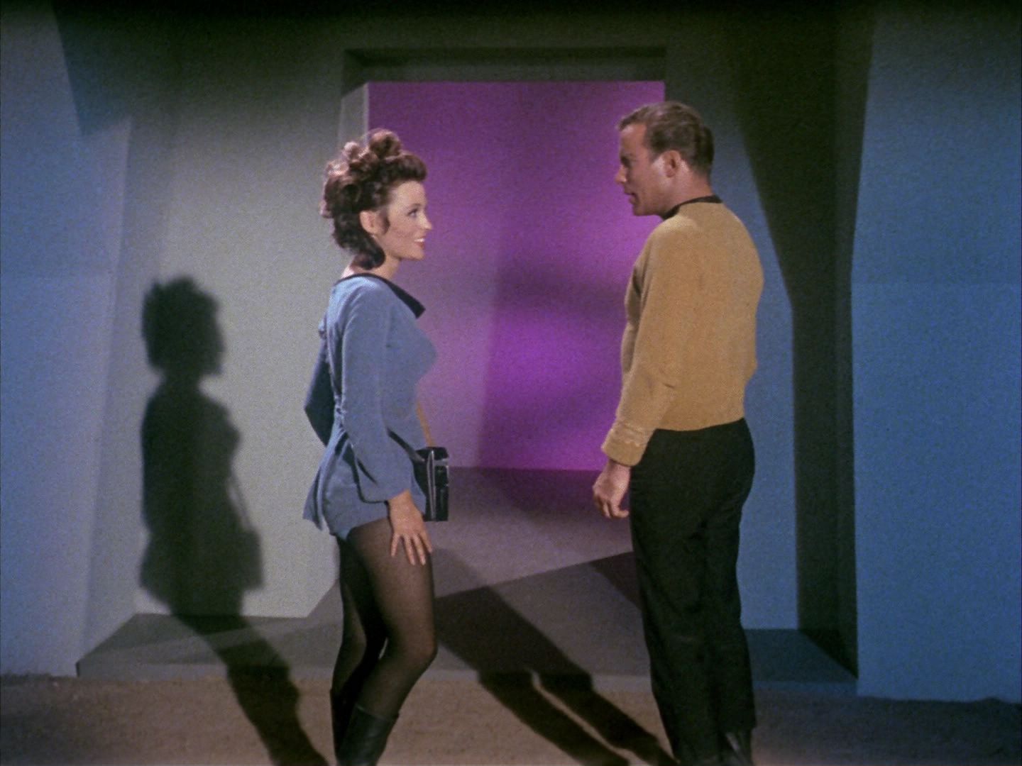 ariane179254_StarTrek_1x09_DaggerOfTheMind_1322.jpg