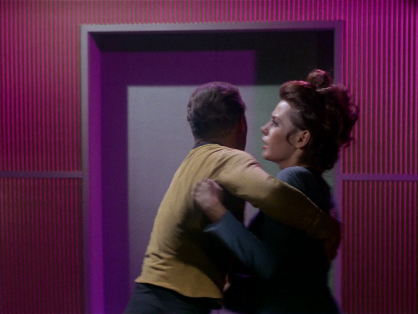 ariane179254_StarTrek_1x09_DaggerOfTheMind_1330.jpg