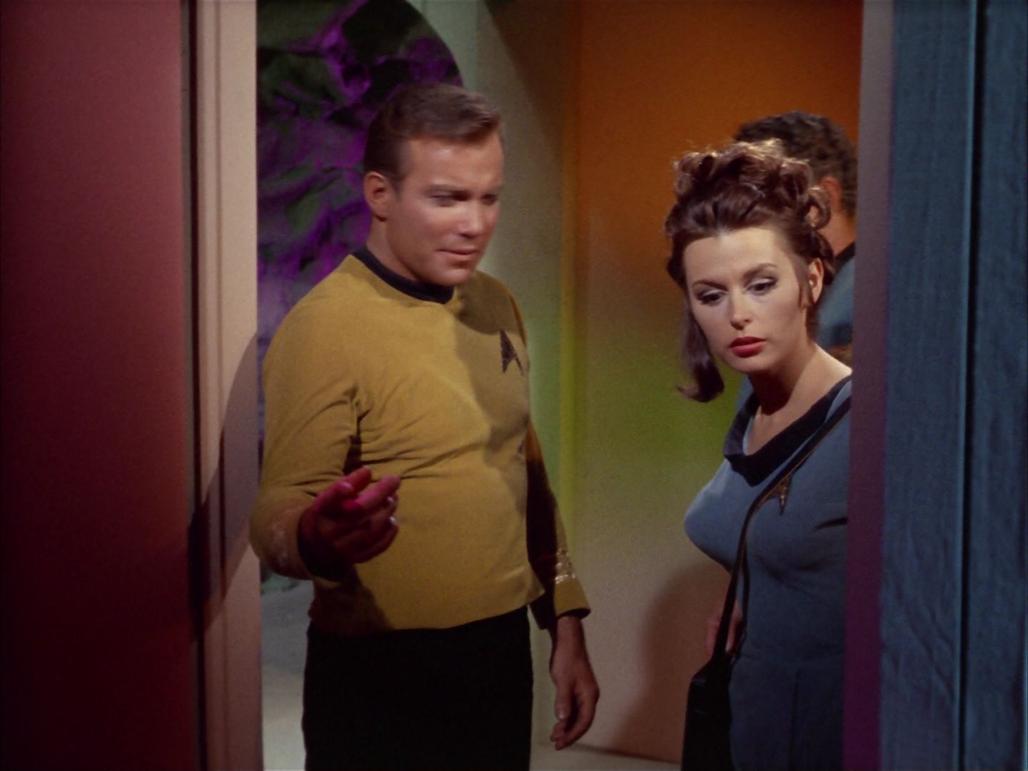 ariane179254_StarTrek_1x09_DaggerOfTheMind_1567.jpg