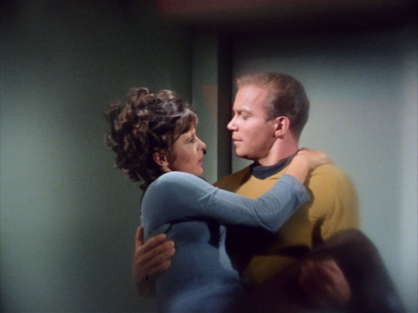 ariane179254_StarTrek_1x09_DaggerOfTheMind_2616.jpg