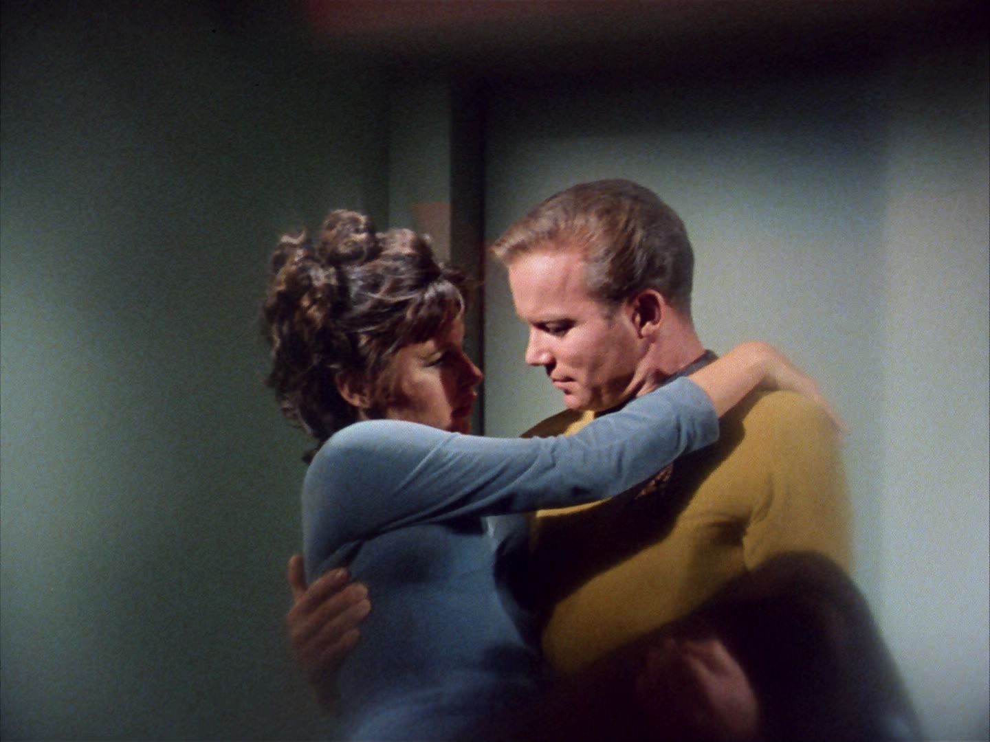 ariane179254_StarTrek_1x09_DaggerOfTheMind_2619.jpg