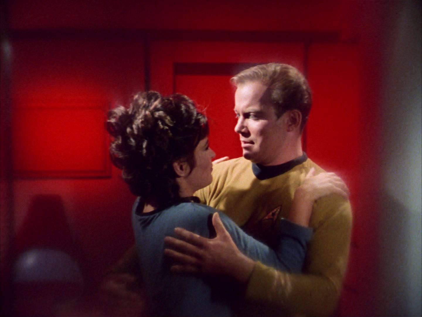 ariane179254_StarTrek_1x09_DaggerOfTheMind_2625.jpg