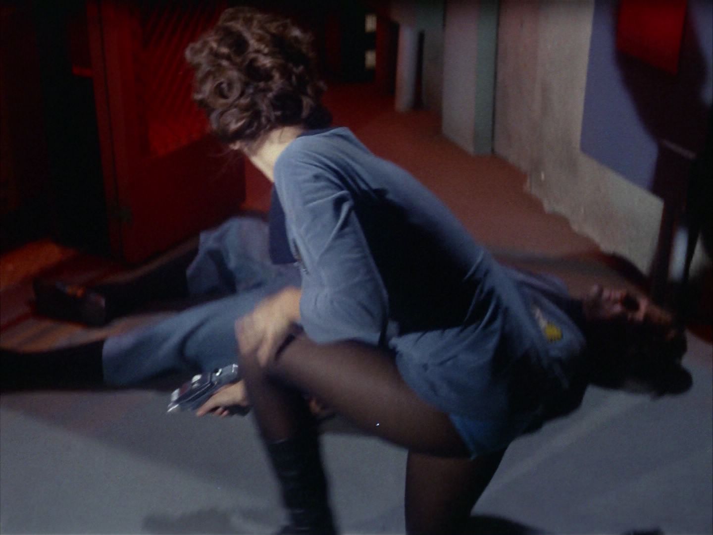 ariane179254_StarTrek_1x09_DaggerOfTheMind_3268.jpg