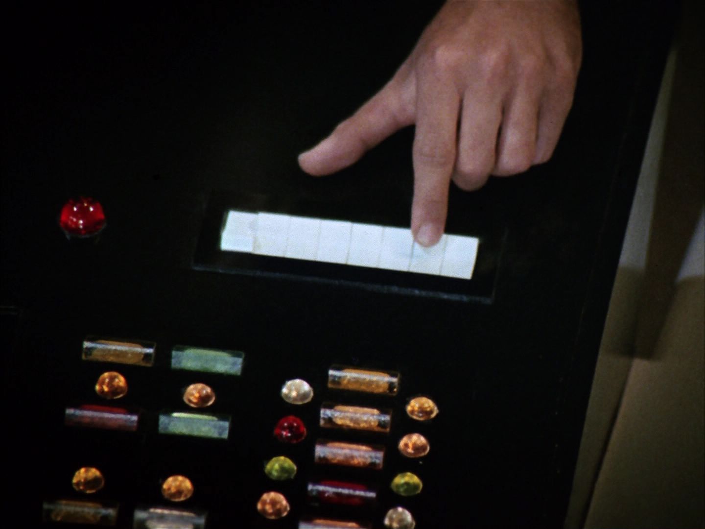 ariane179254_StarTrek_1x10_TheCorbomiteManouver_0030.jpg