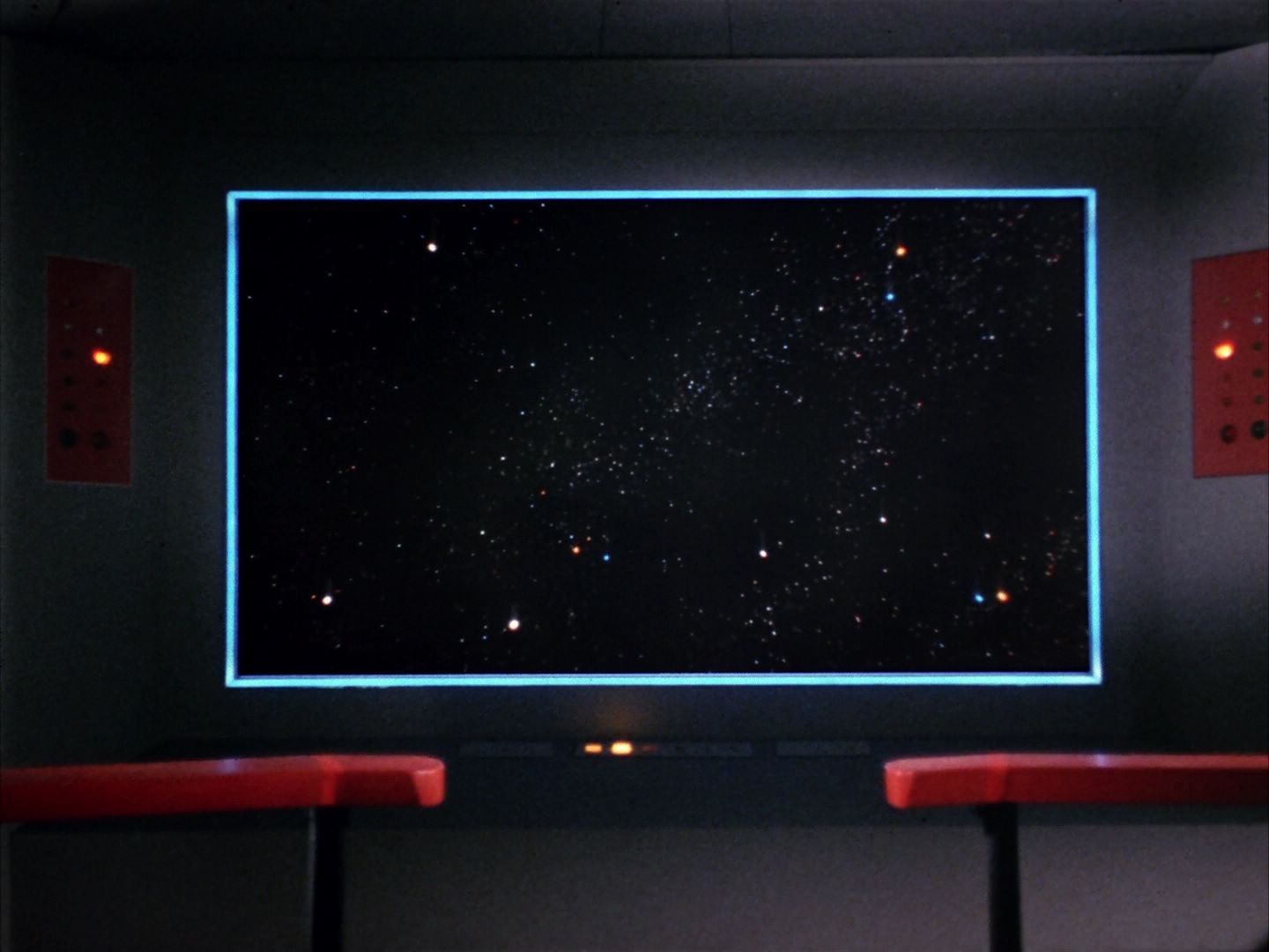 ariane179254_StarTrek_1x10_TheCorbomiteManouver_0075.jpg
