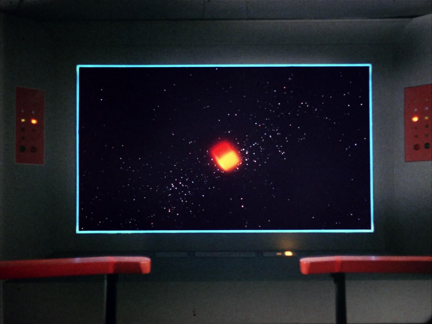 ariane179254_StarTrek_1x10_TheCorbomiteManouver_0113.jpg