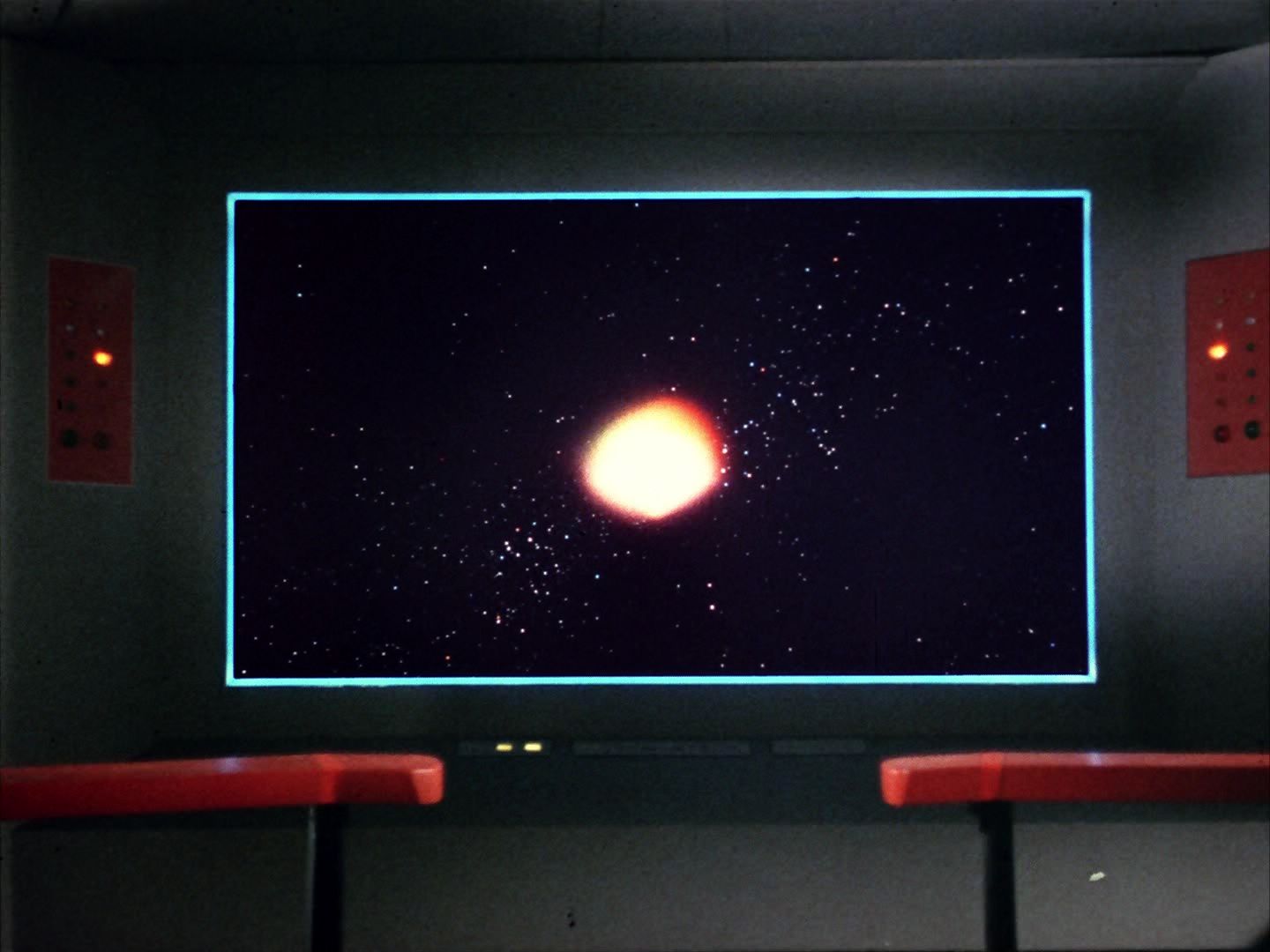 ariane179254_StarTrek_1x10_TheCorbomiteManouver_0126.jpg