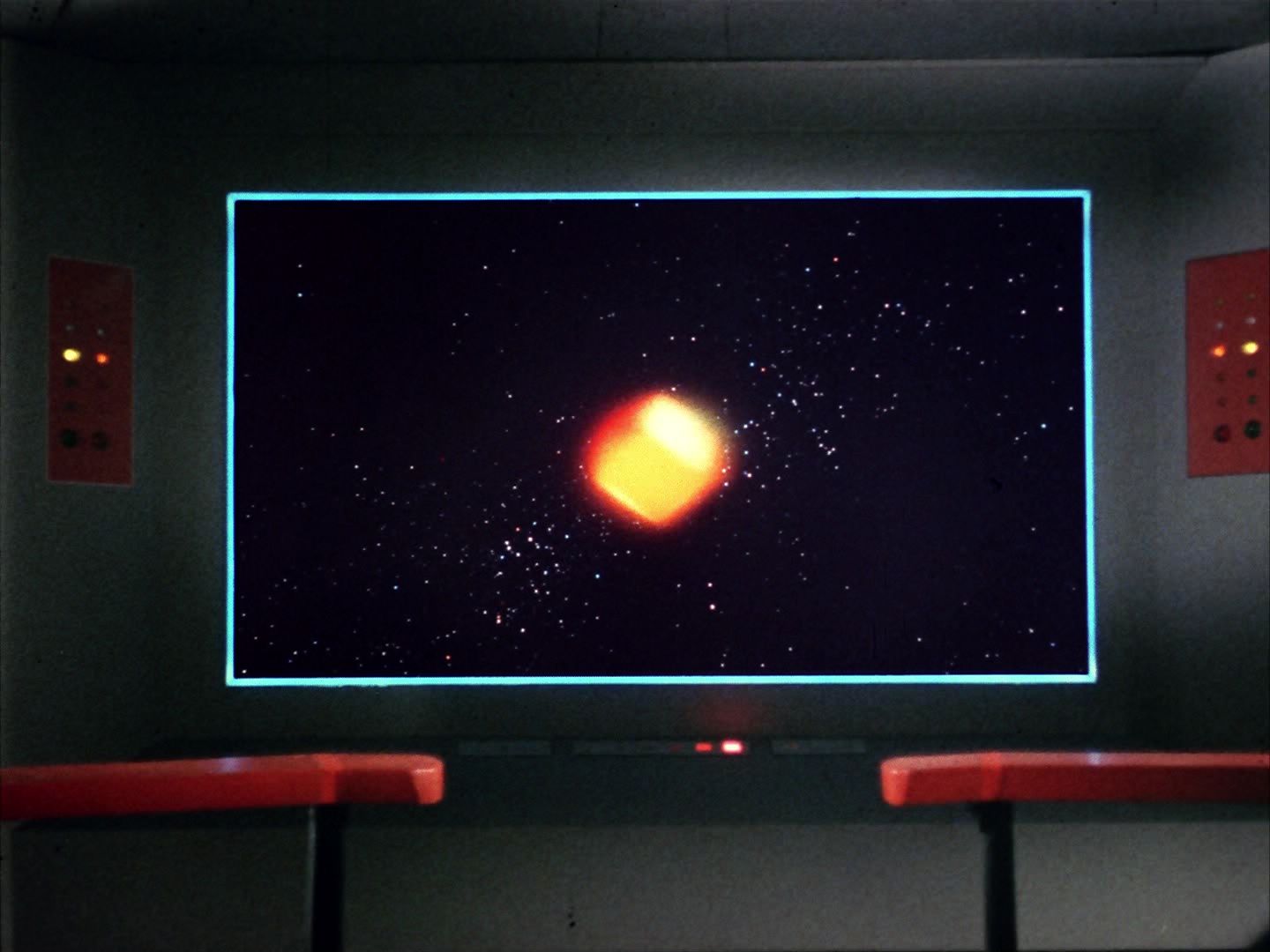 ariane179254_StarTrek_1x10_TheCorbomiteManouver_0127.jpg