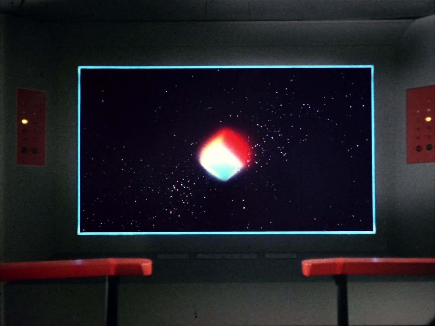 ariane179254_StarTrek_1x10_TheCorbomiteManouver_0128.jpg