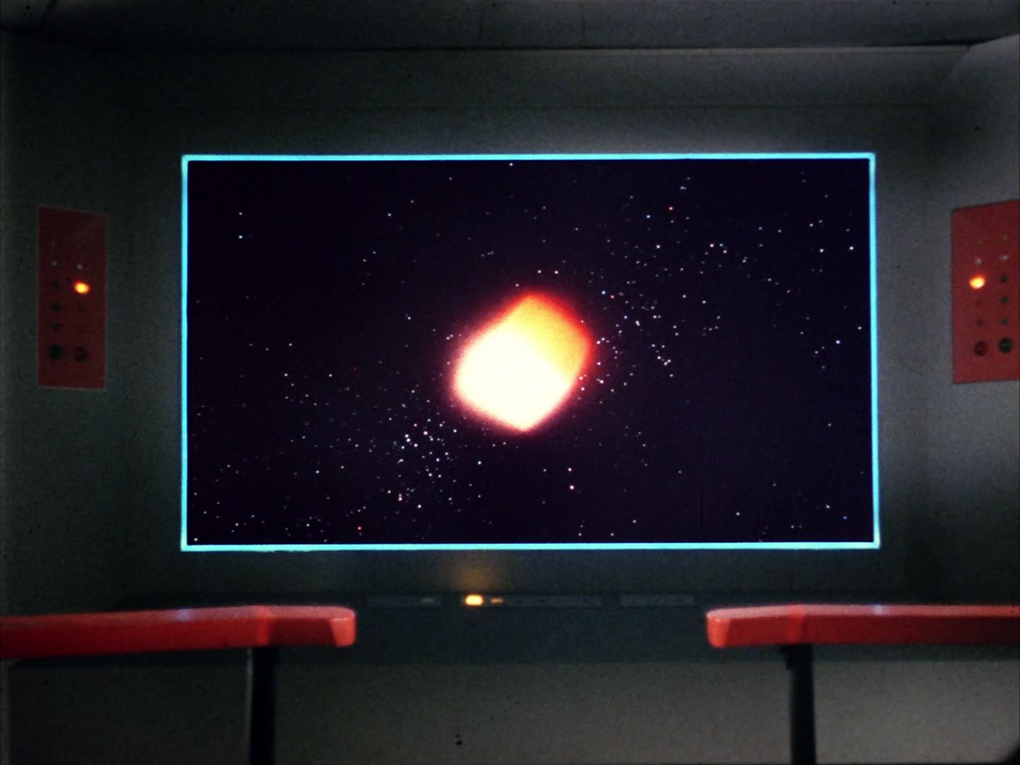 ariane179254_StarTrek_1x10_TheCorbomiteManouver_0129.jpg