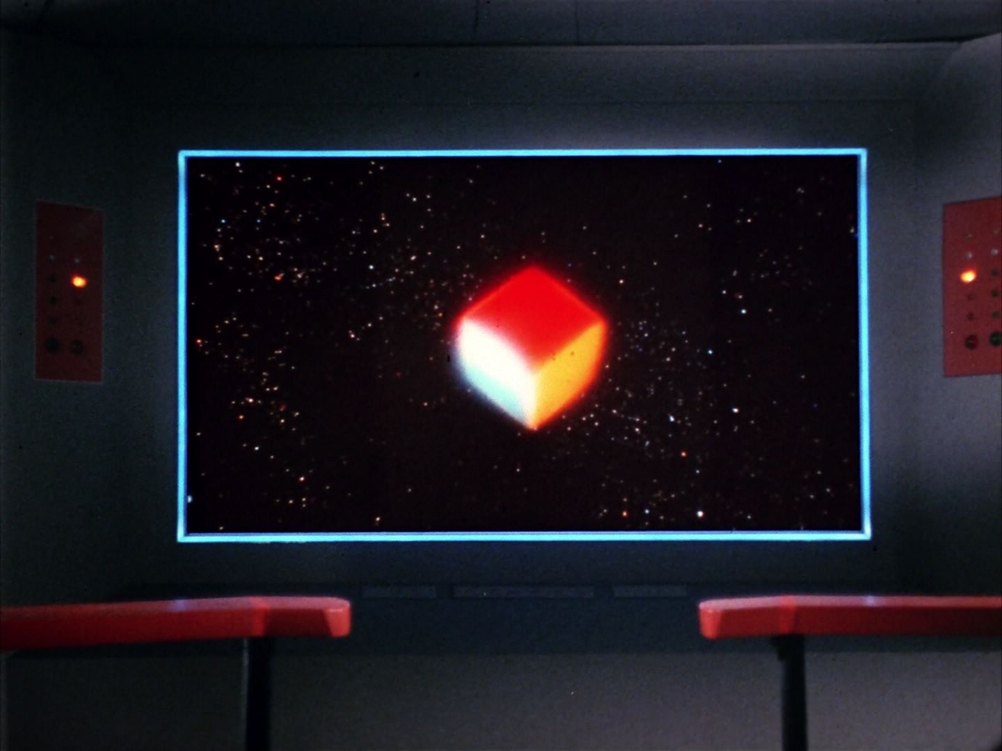 ariane179254_StarTrek_1x10_TheCorbomiteManouver_0137.jpg