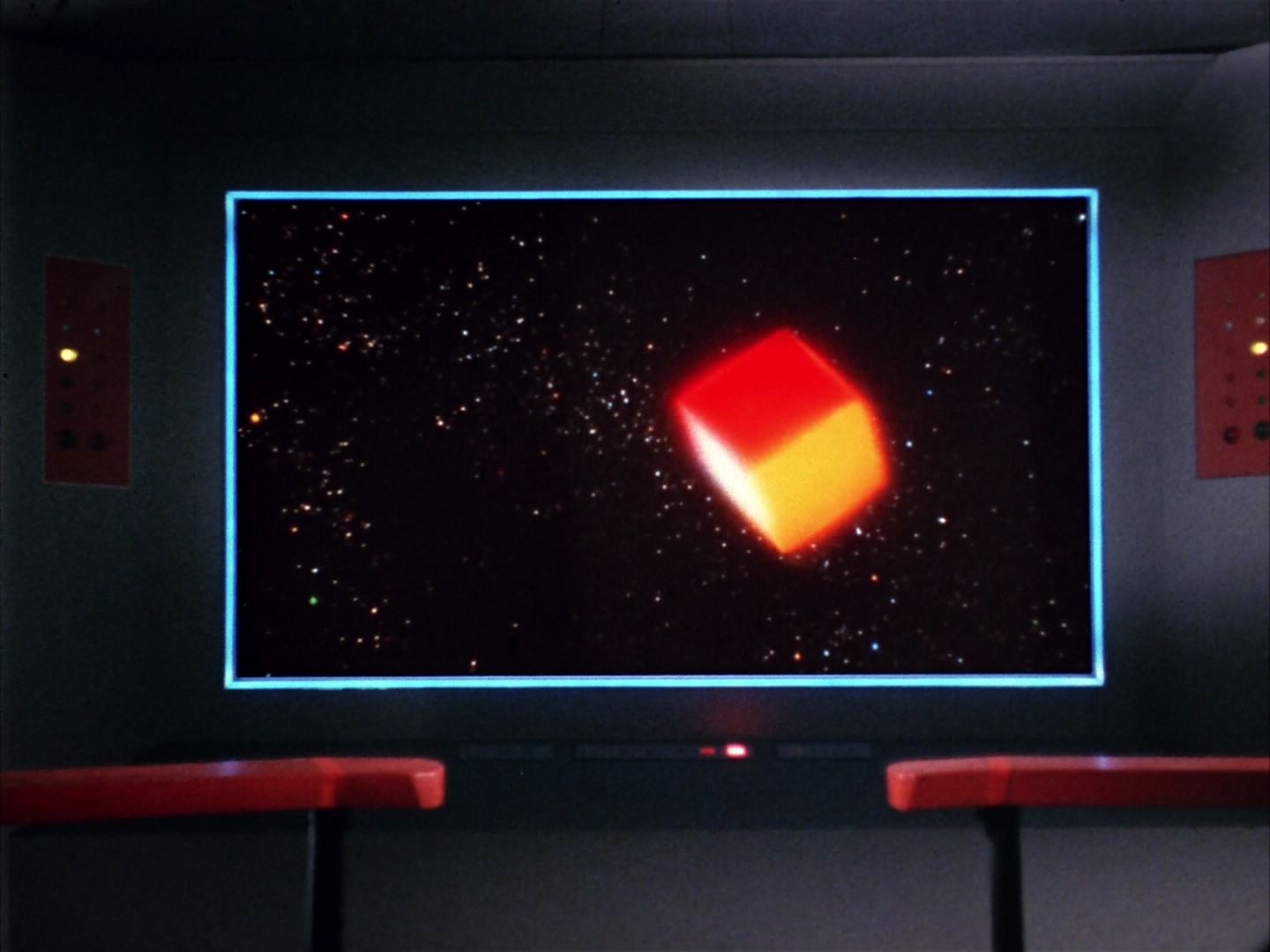 ariane179254_StarTrek_1x10_TheCorbomiteManouver_0140.jpg