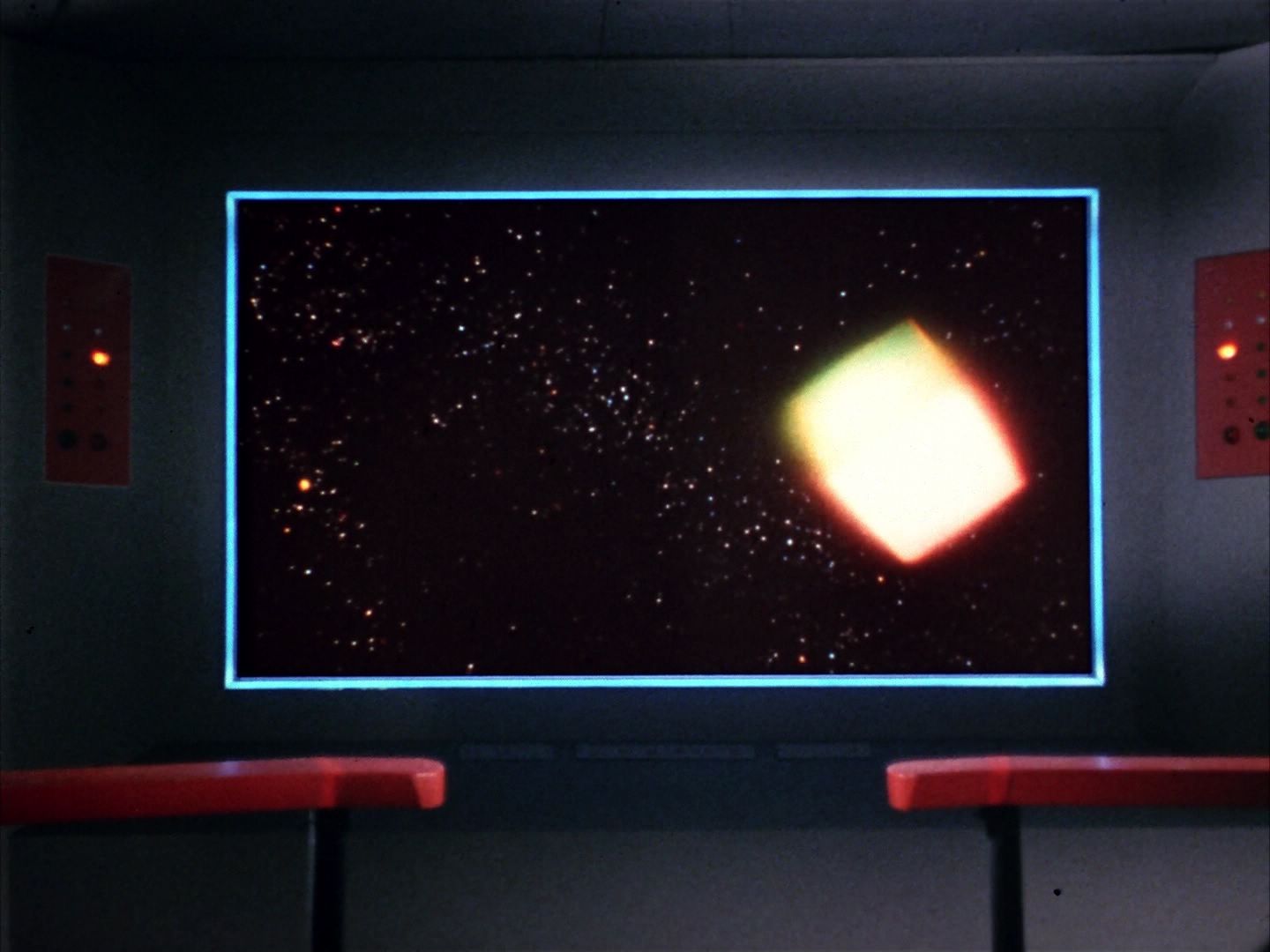 ariane179254_StarTrek_1x10_TheCorbomiteManouver_0142.jpg