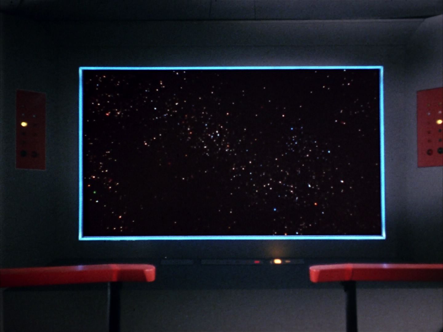 ariane179254_StarTrek_1x10_TheCorbomiteManouver_0155.jpg