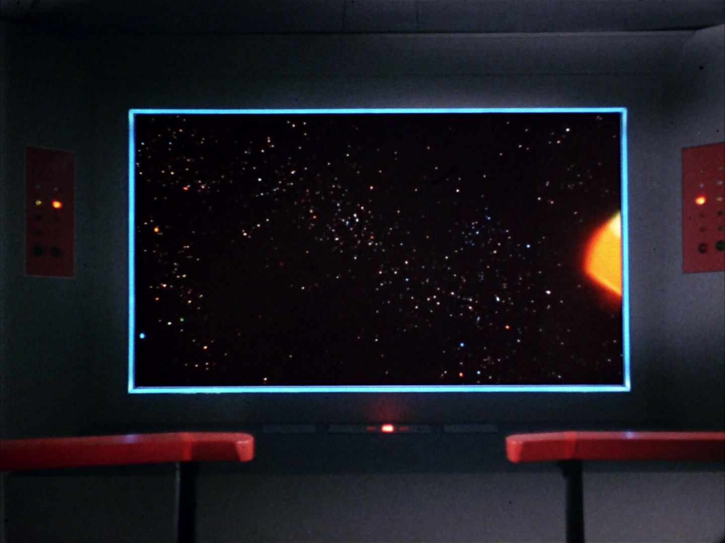 ariane179254_StarTrek_1x10_TheCorbomiteManouver_0158.jpg