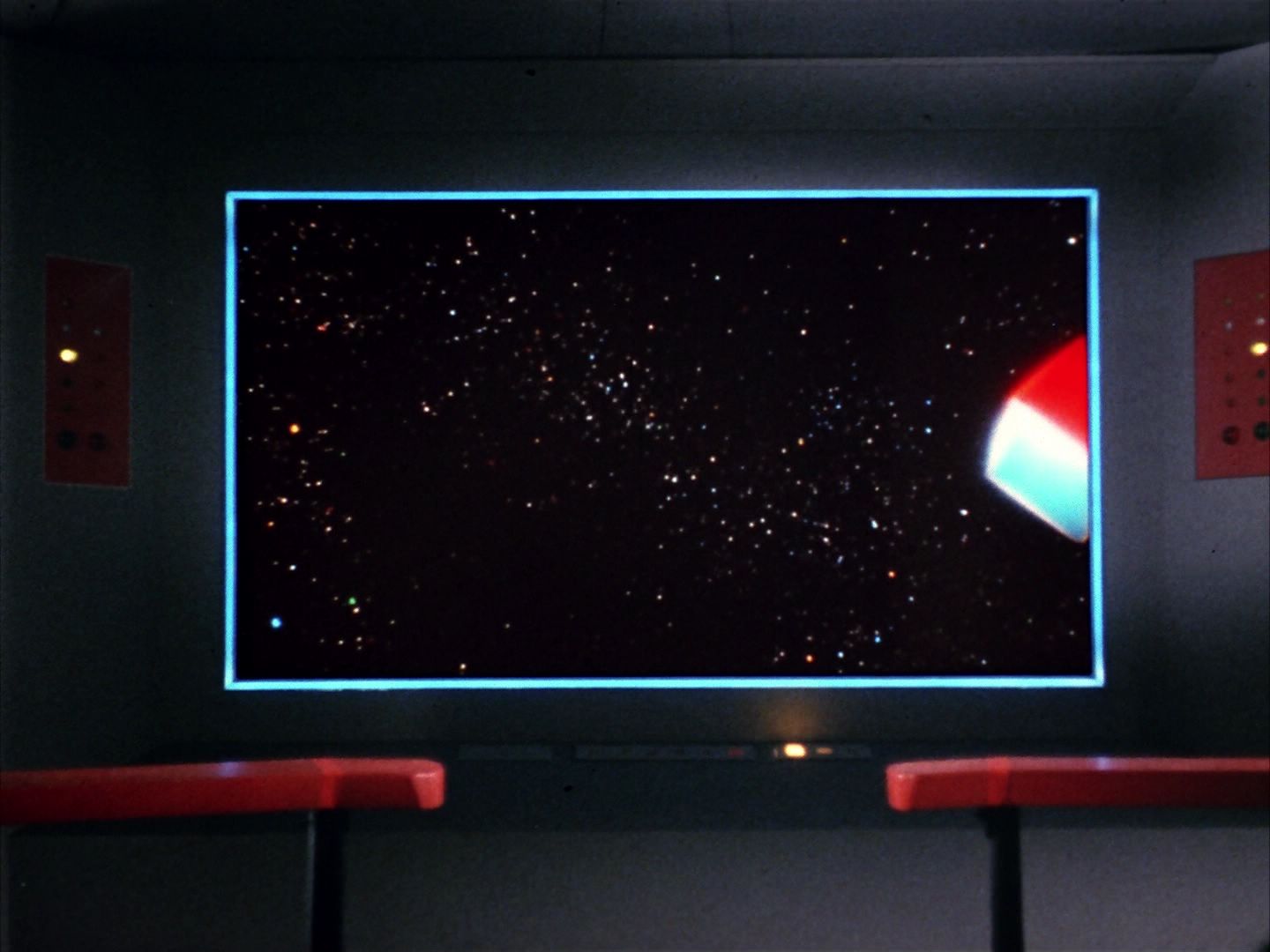 ariane179254_StarTrek_1x10_TheCorbomiteManouver_0159.jpg