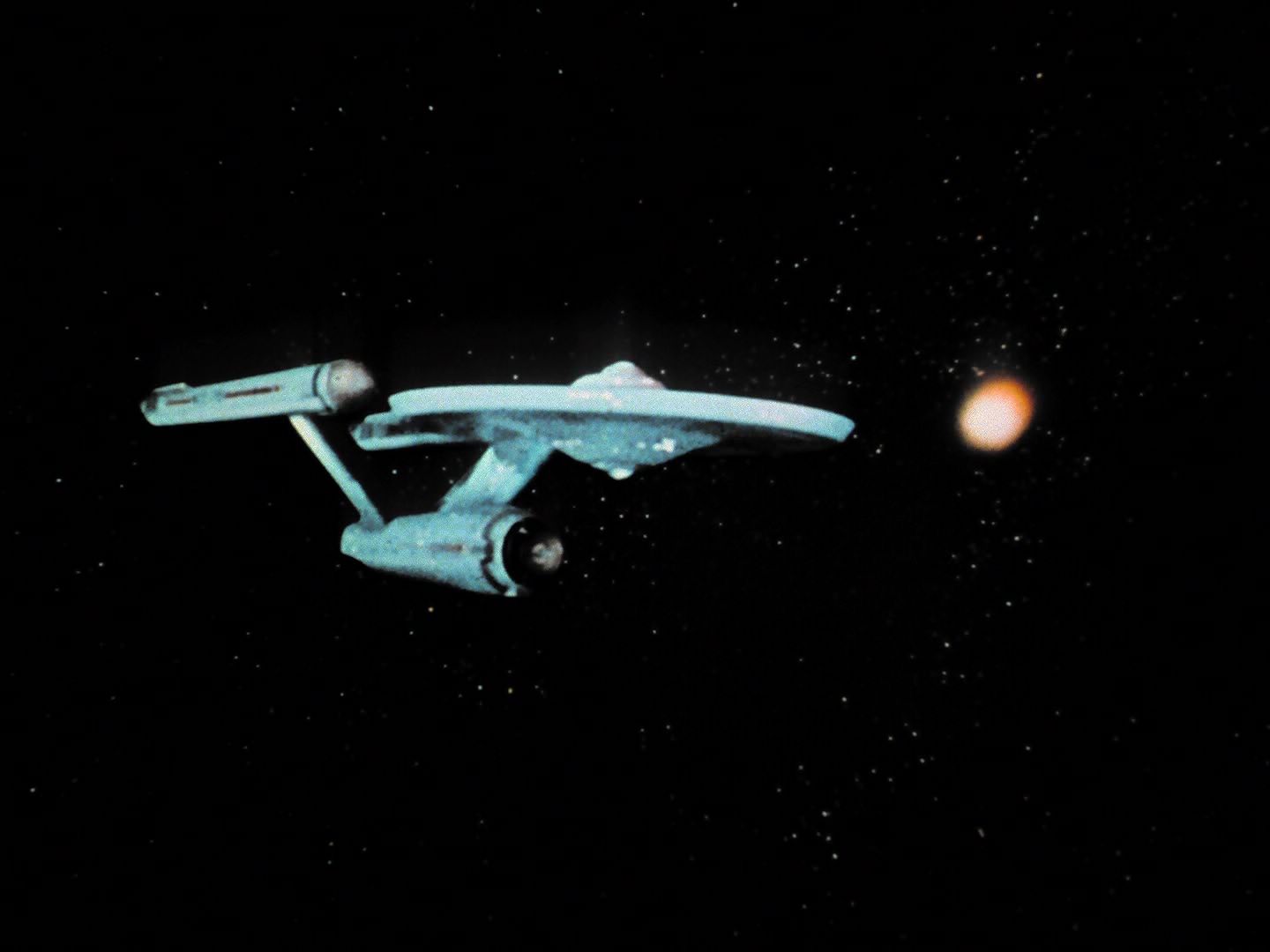 ariane179254_StarTrek_1x10_TheCorbomiteManouver_0268.jpg