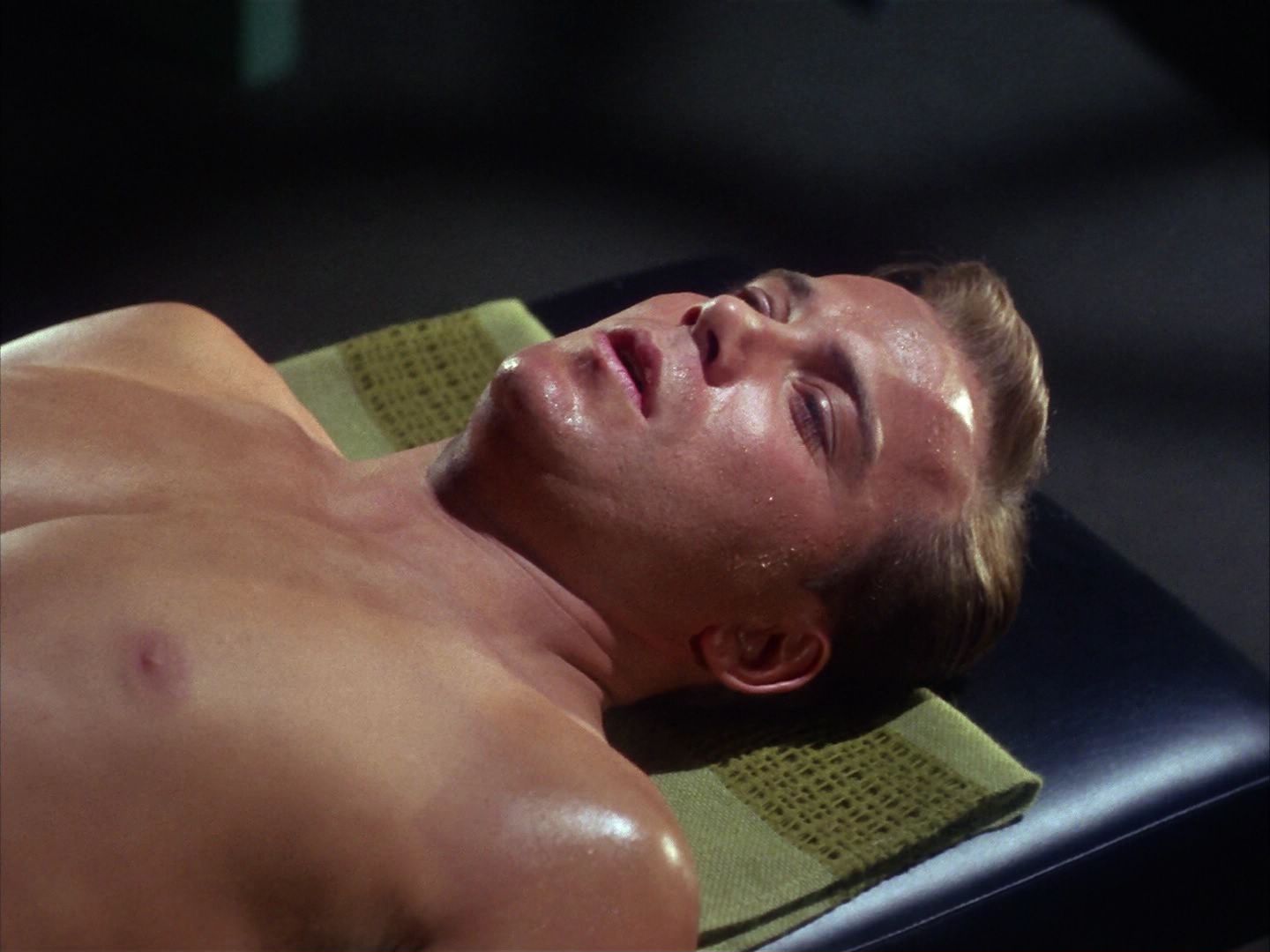 ariane179254_StarTrek_1x10_TheCorbomiteManouver_0282.jpg