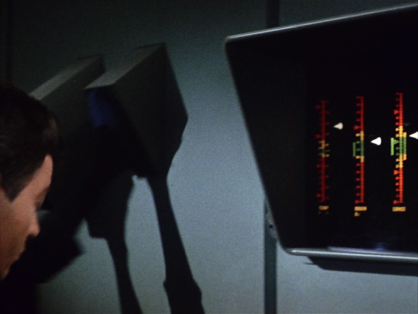 ariane179254_StarTrek_1x10_TheCorbomiteManouver_0307.jpg