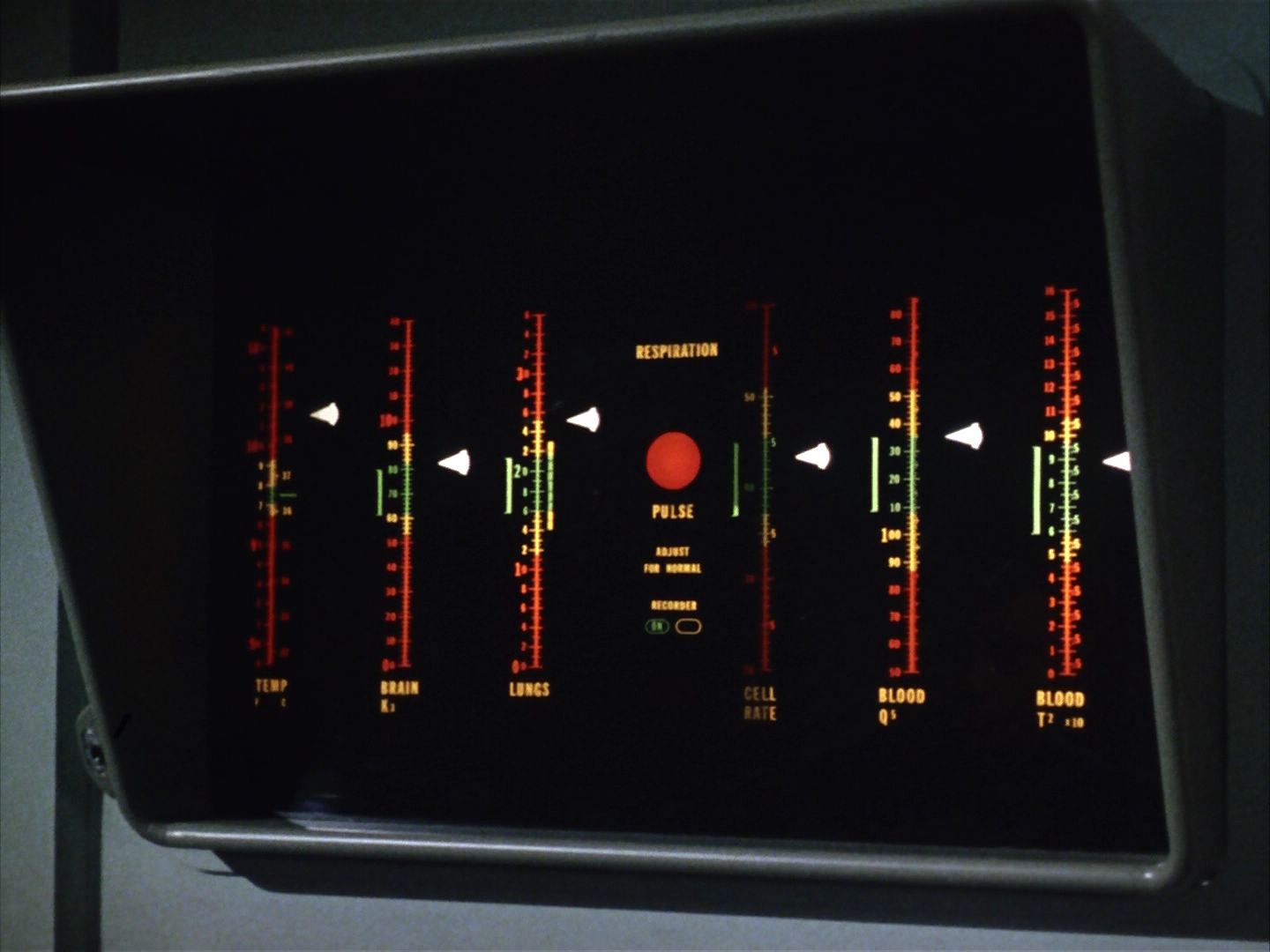 ariane179254_StarTrek_1x10_TheCorbomiteManouver_0311.jpg