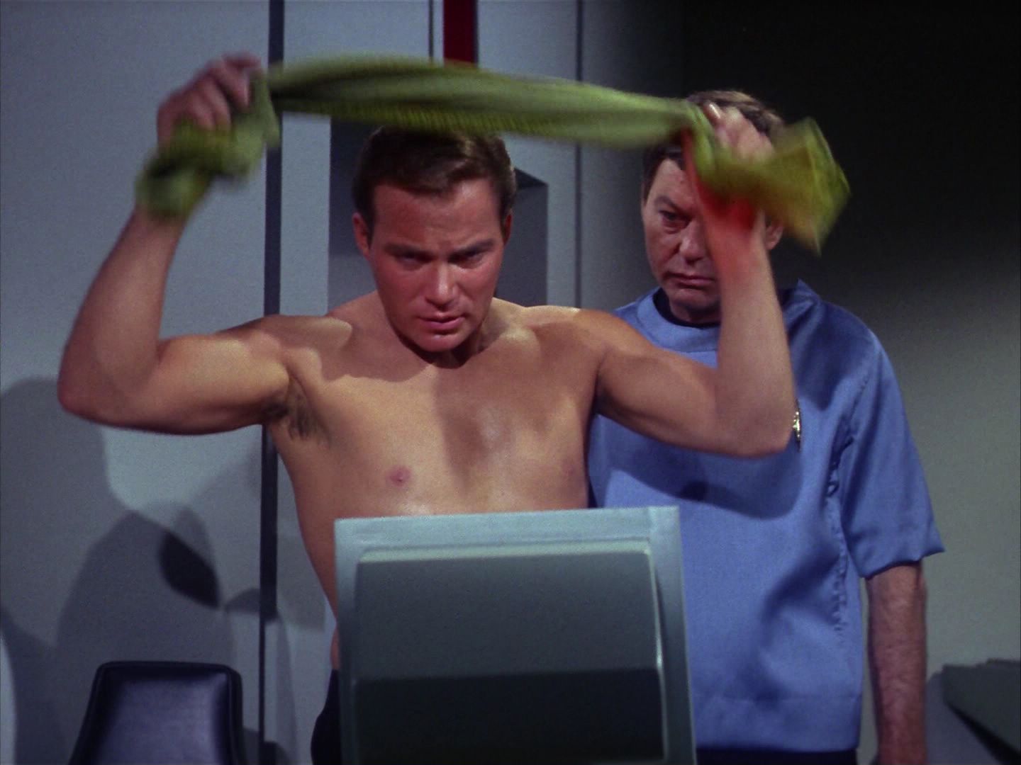 ariane179254_StarTrek_1x10_TheCorbomiteManouver_0355.jpg