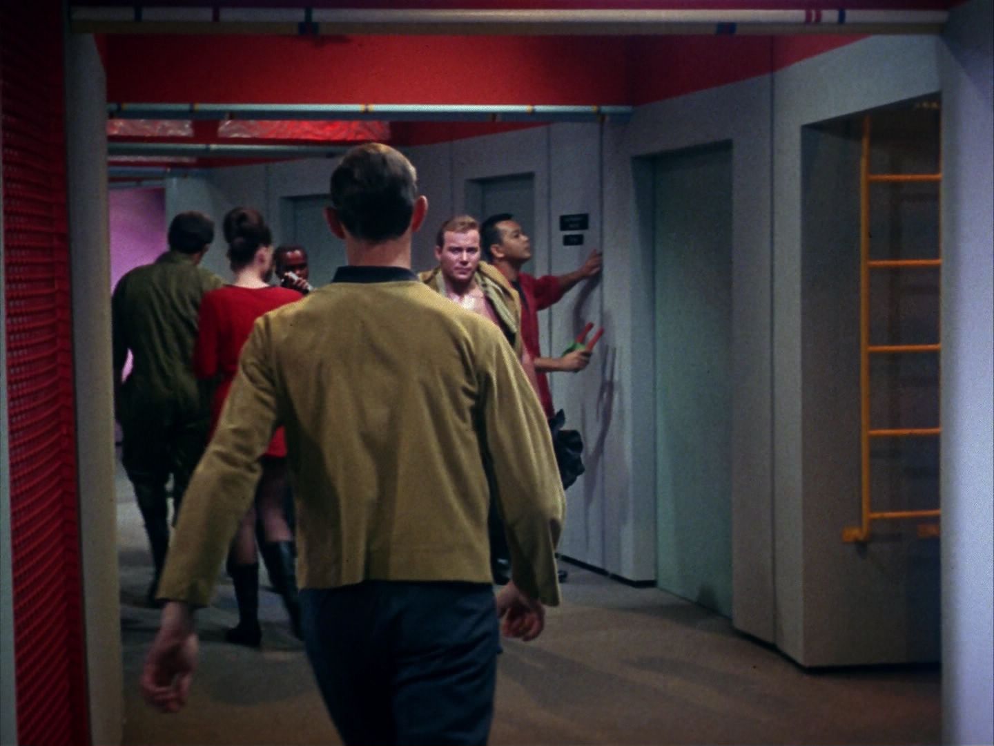 ariane179254_StarTrek_1x10_TheCorbomiteManouver_0394.jpg