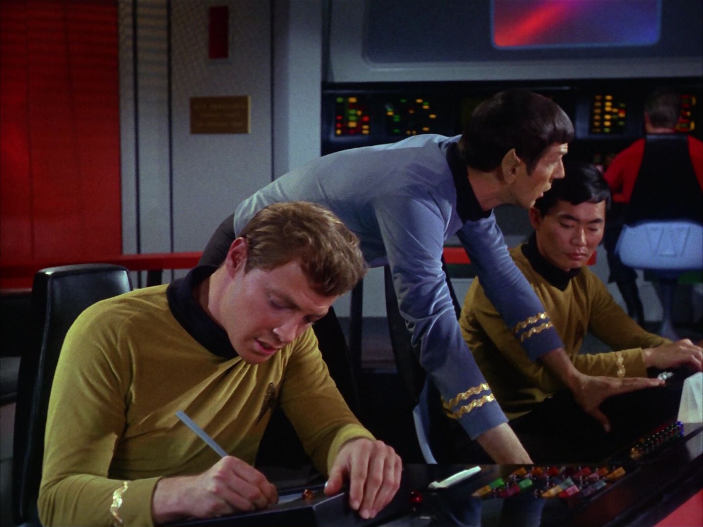 ariane179254_StarTrek_1x10_TheCorbomiteManouver_0453.jpg
